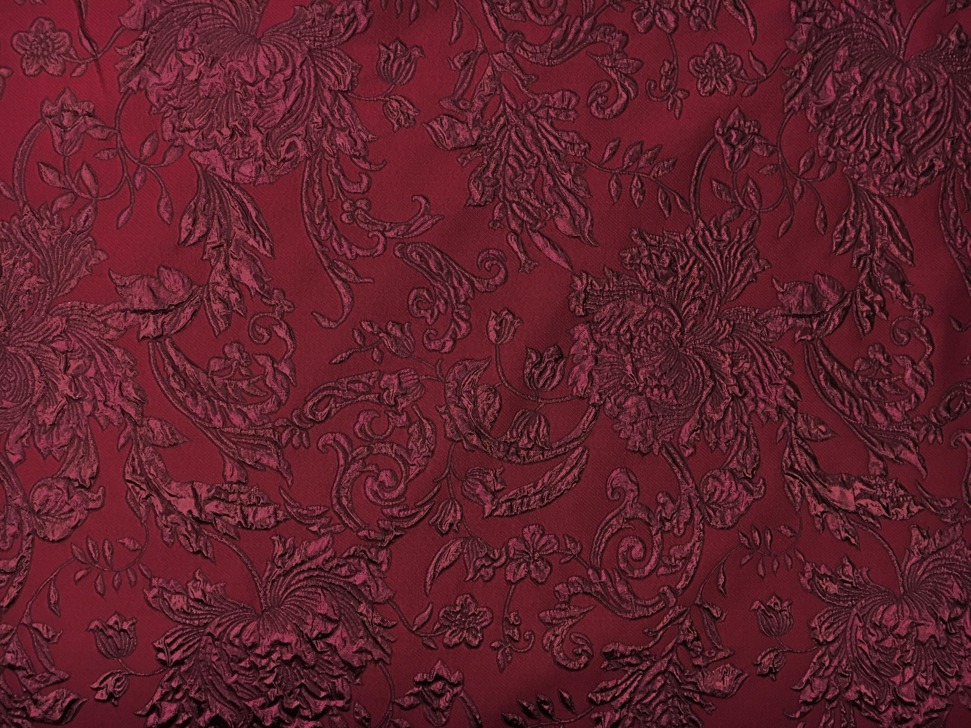 Floral and Paisley Pattern Silk Blend Metallic Cloqué Brocade0