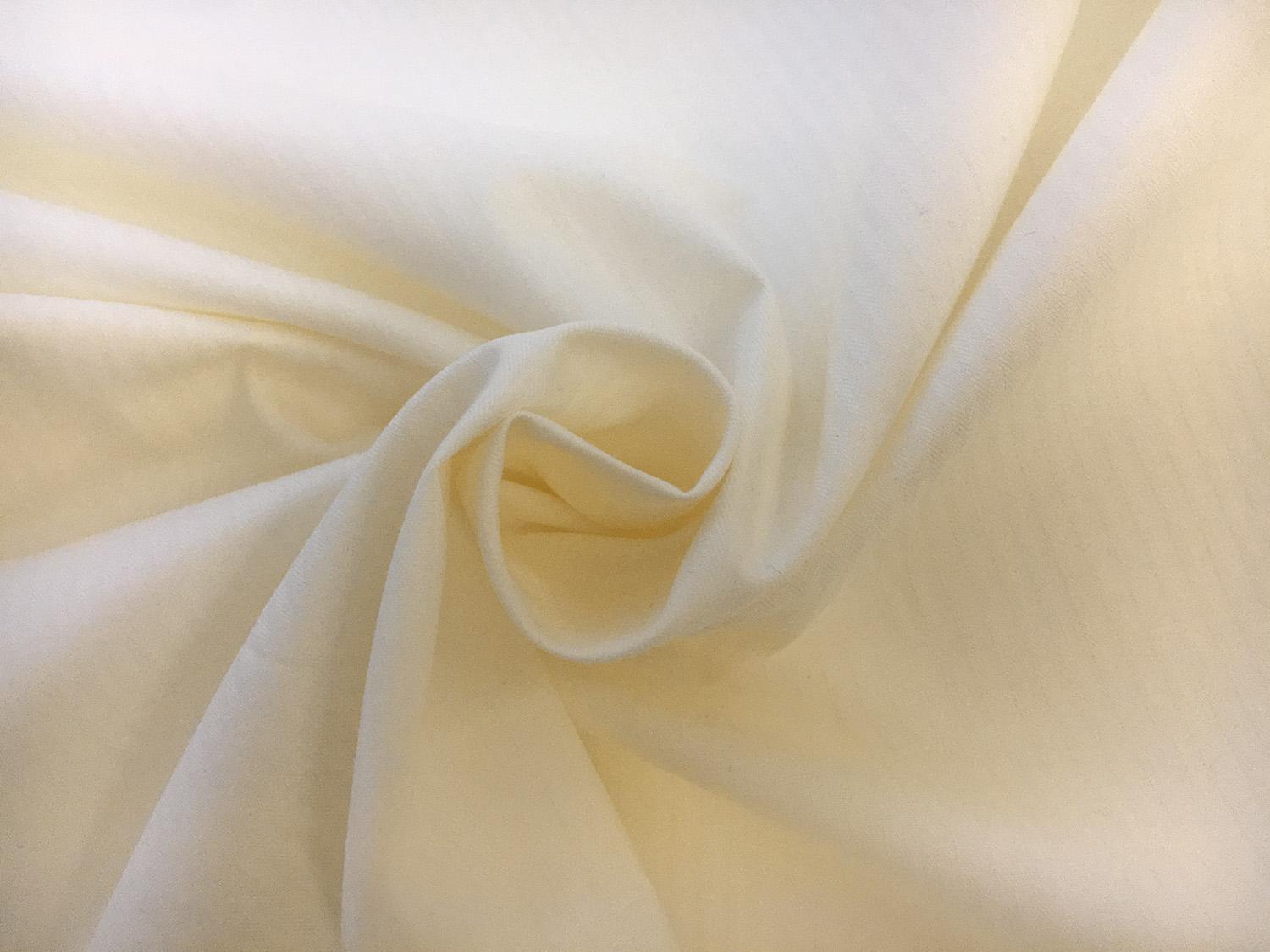 Italian Cotton Pocketing in Cream0