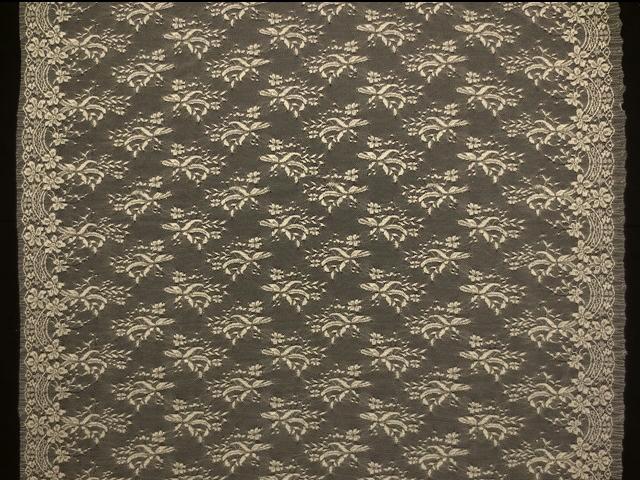 Metallic Chantilly Lace3