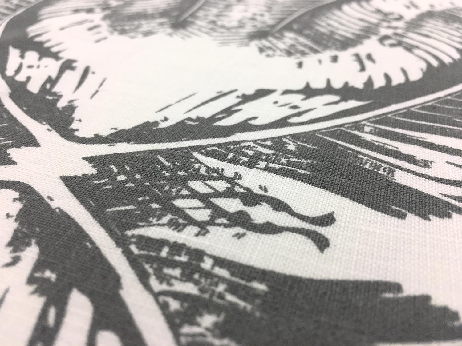 Linen With Large Feather Print2