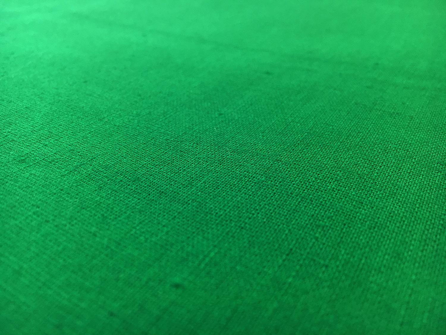Linen Cotton Blend in Kelly Green0