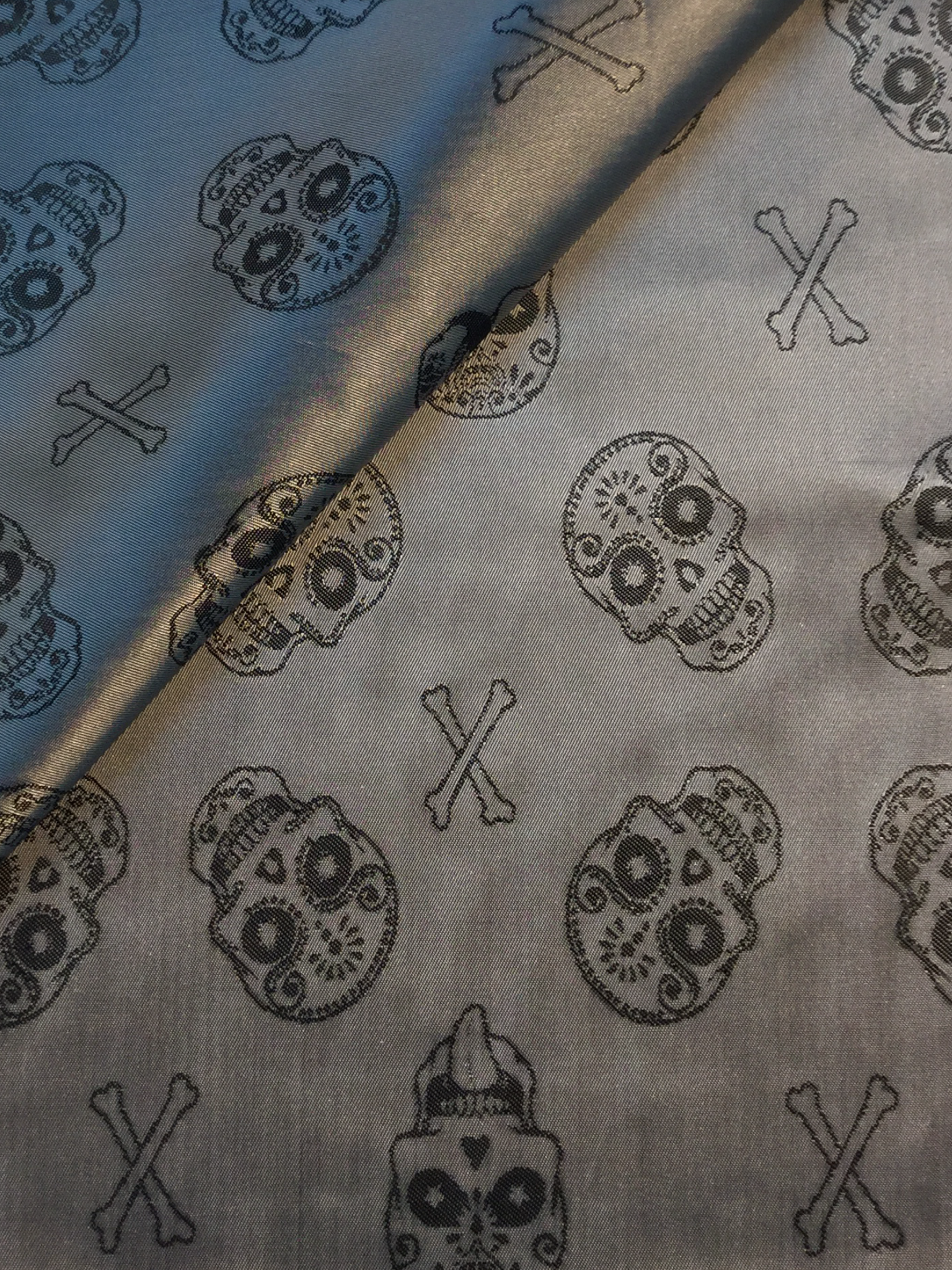 Novelty Jacquard Lining in Sterling w/ Skulls