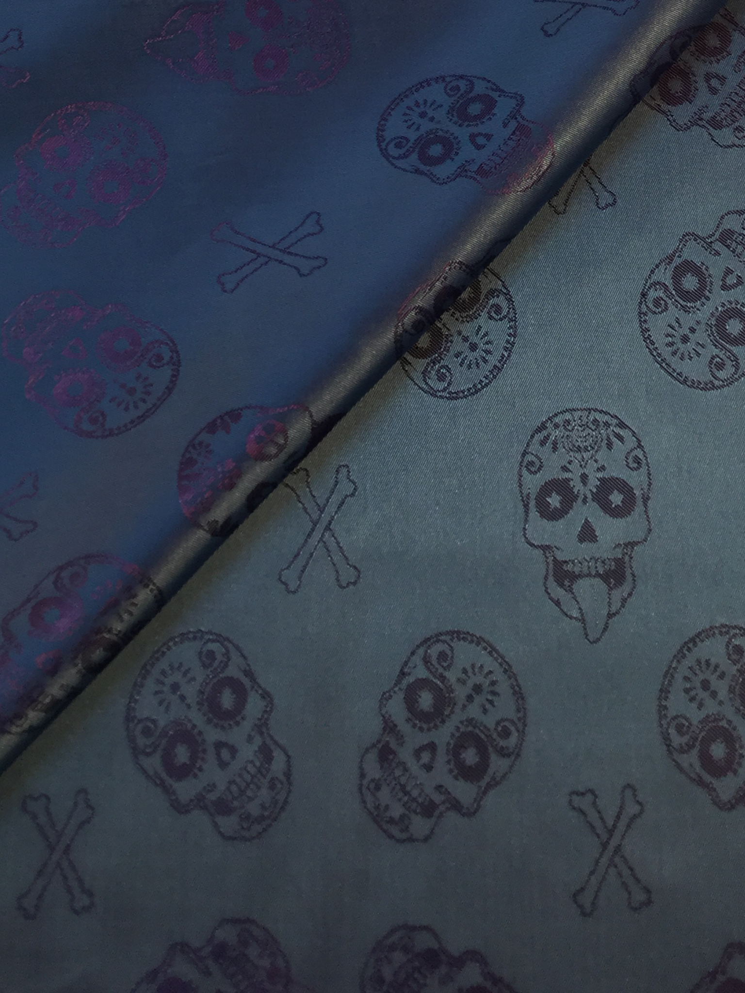 Novelty Jacquard Lining in Purple/Blue w/ Skulls