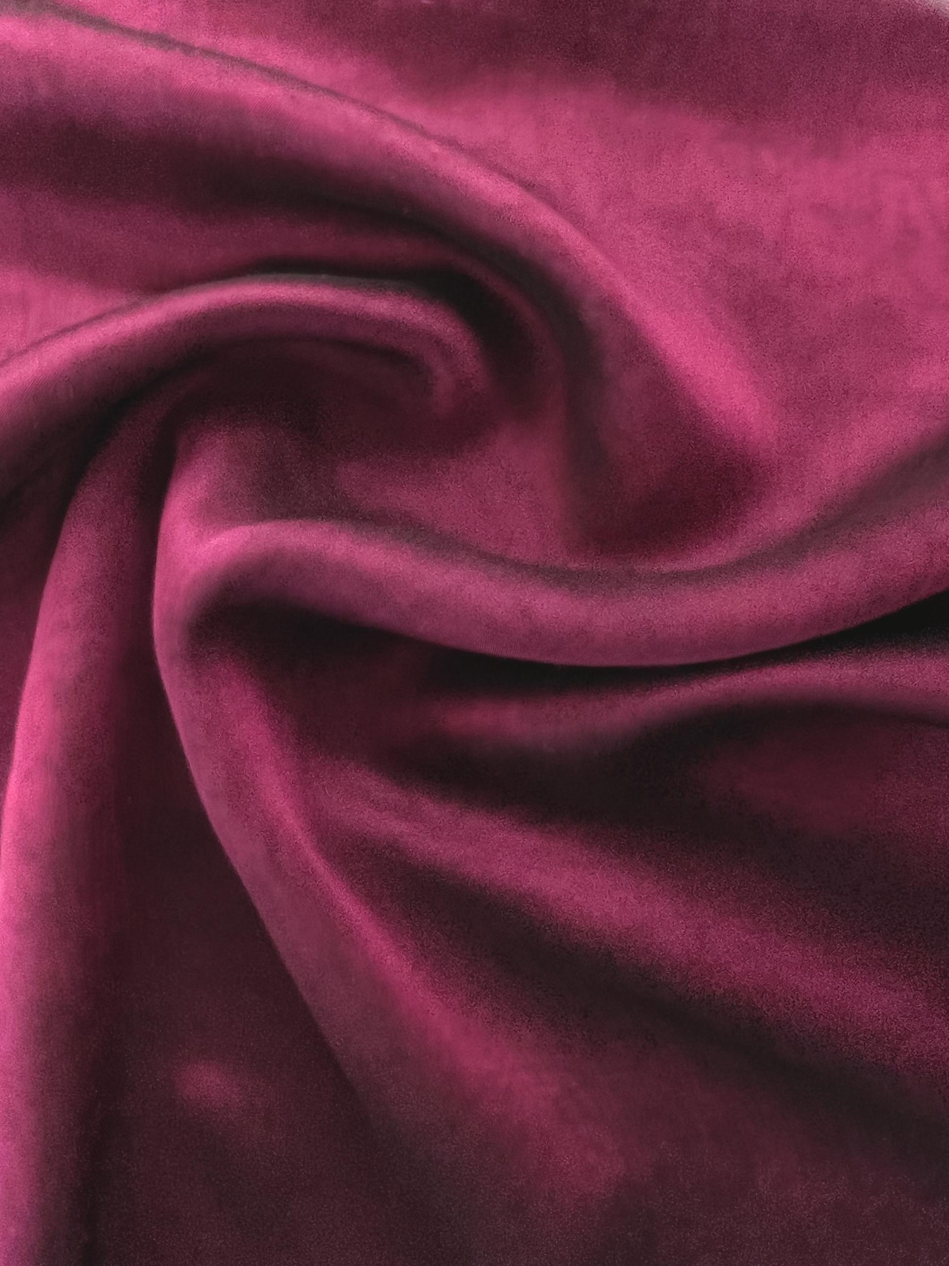 Iridescent Silk Chiffon in Fuchsia Black