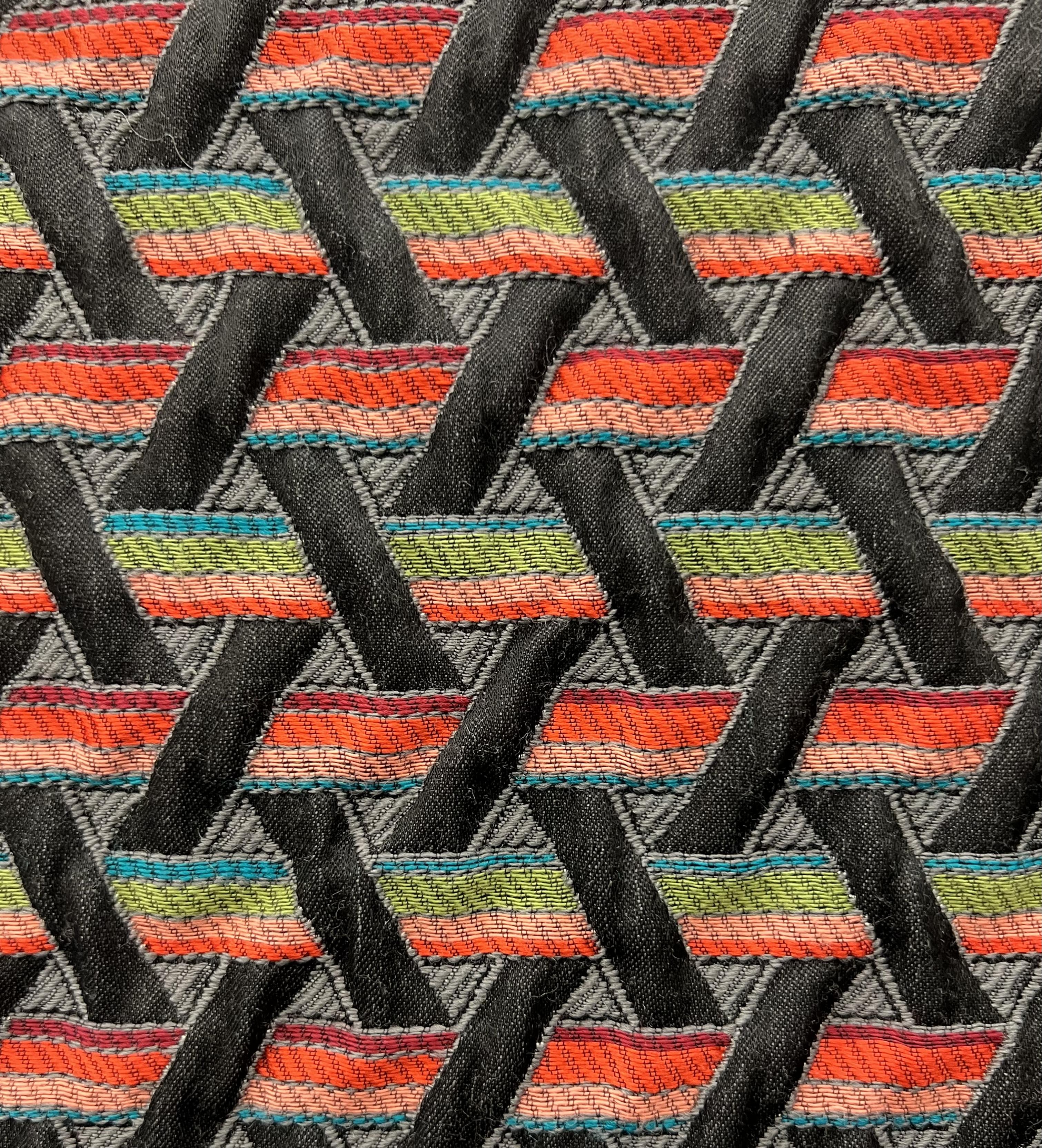 WOOL/ACETATE GEOMETRIC BROCADE