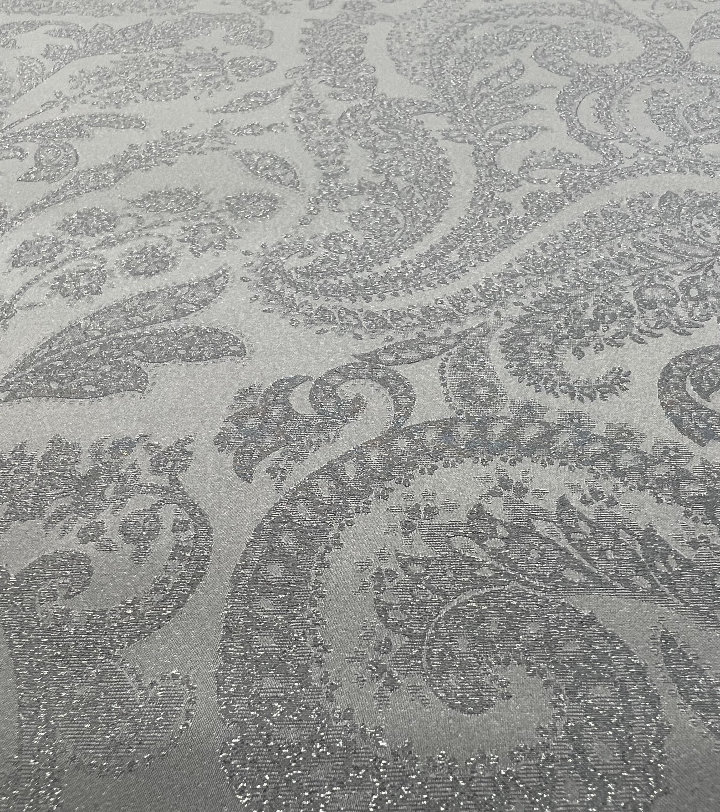 Silk Lamé Charmeuse Jacquard in Silver & white
