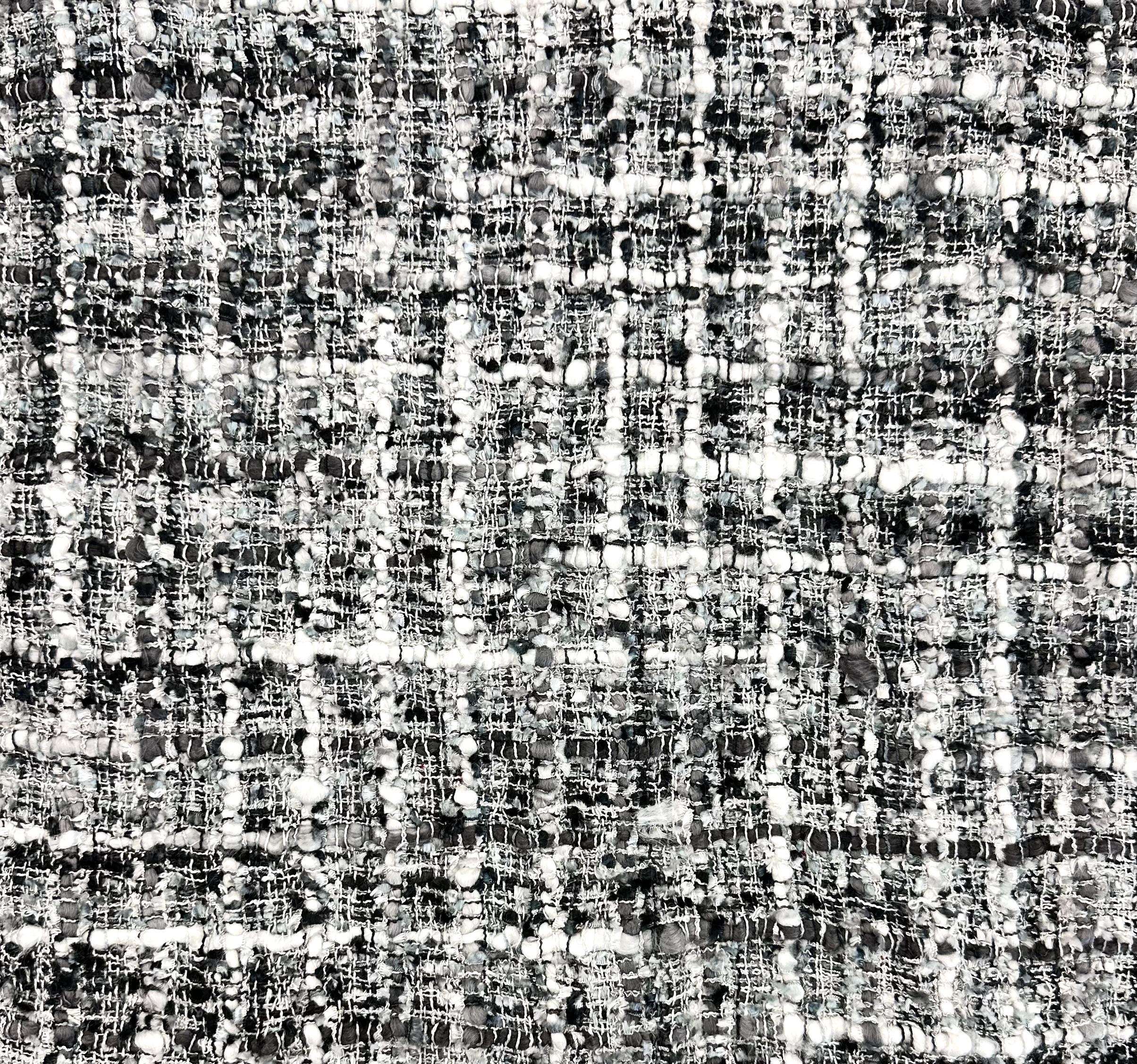 Rayon and Polyester Blend Tweed in Black White