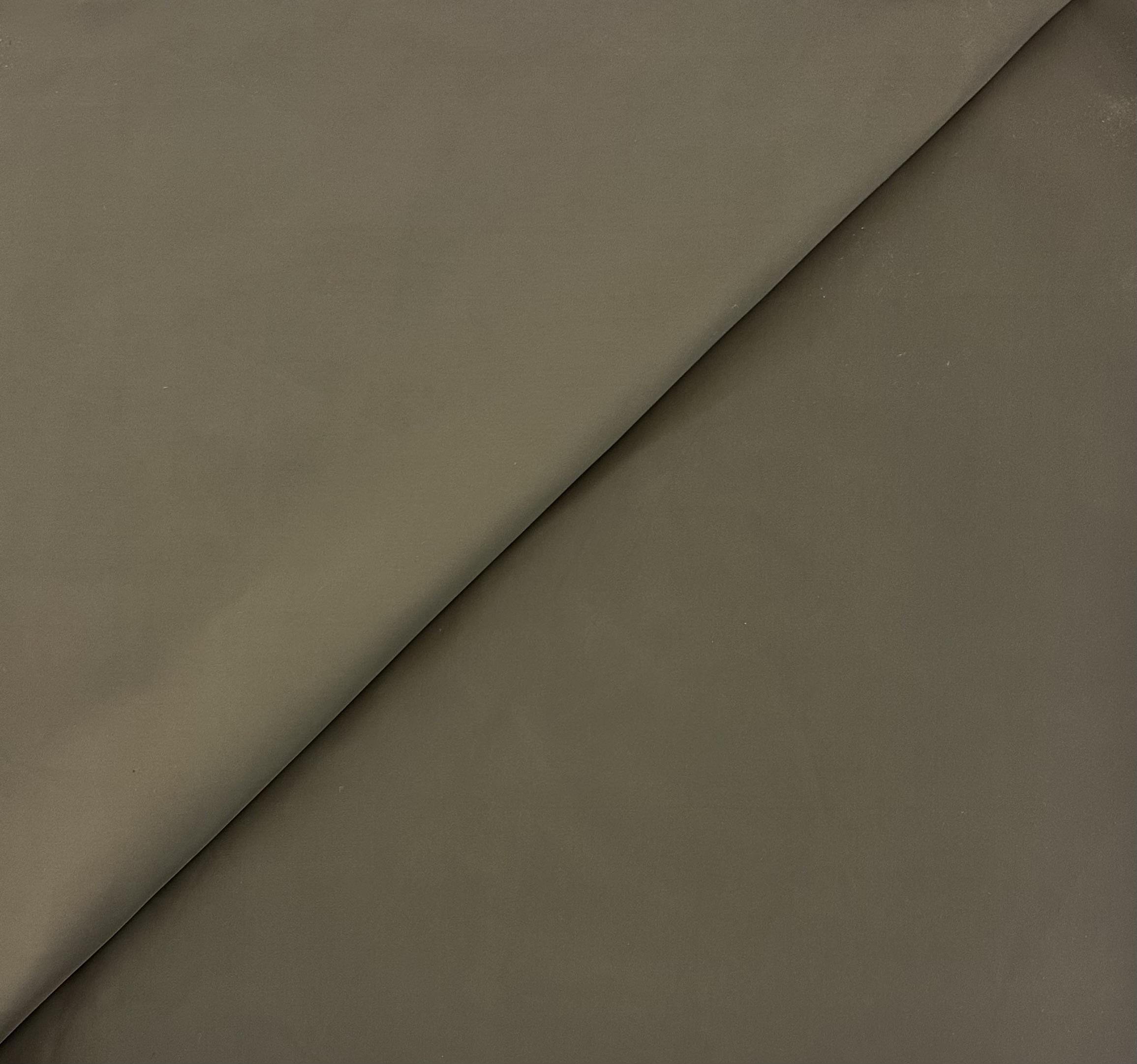 Polyester Taffeta Rainwear in Avocado