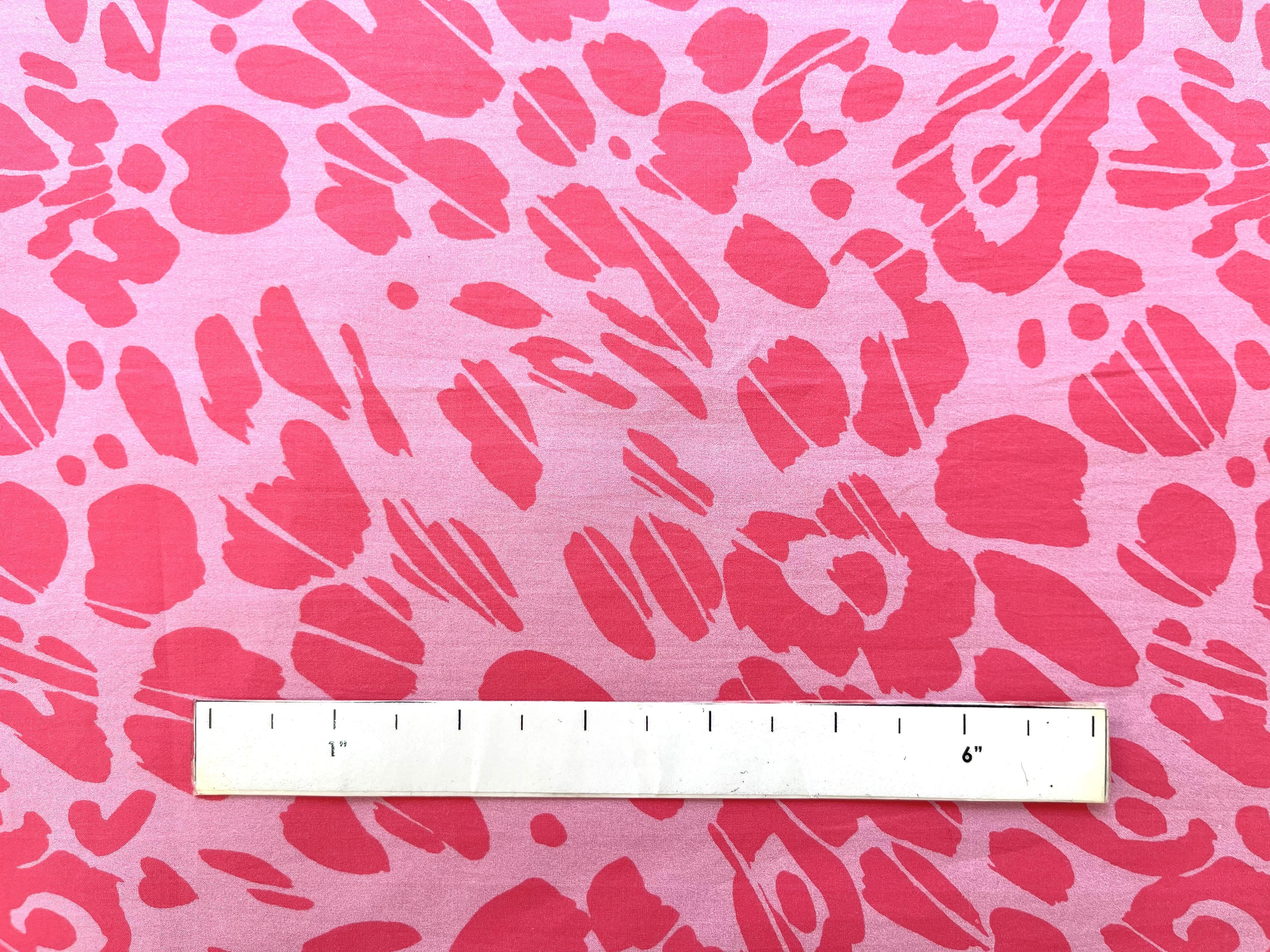Cotton Broadcloth Print in Fuchsia Pink