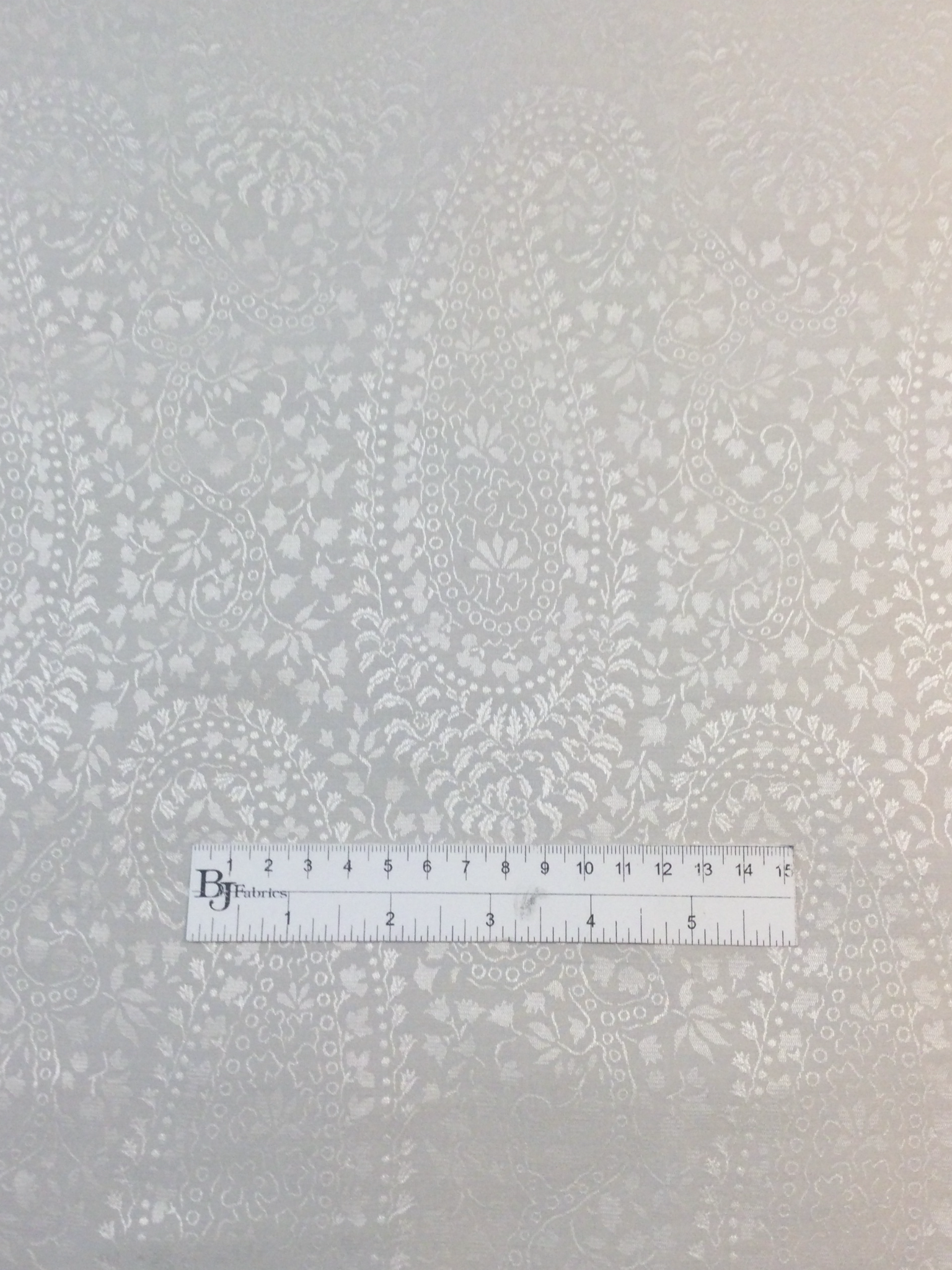 Made in Italy 100% Silk Giant Paisley Jacquard in Off White