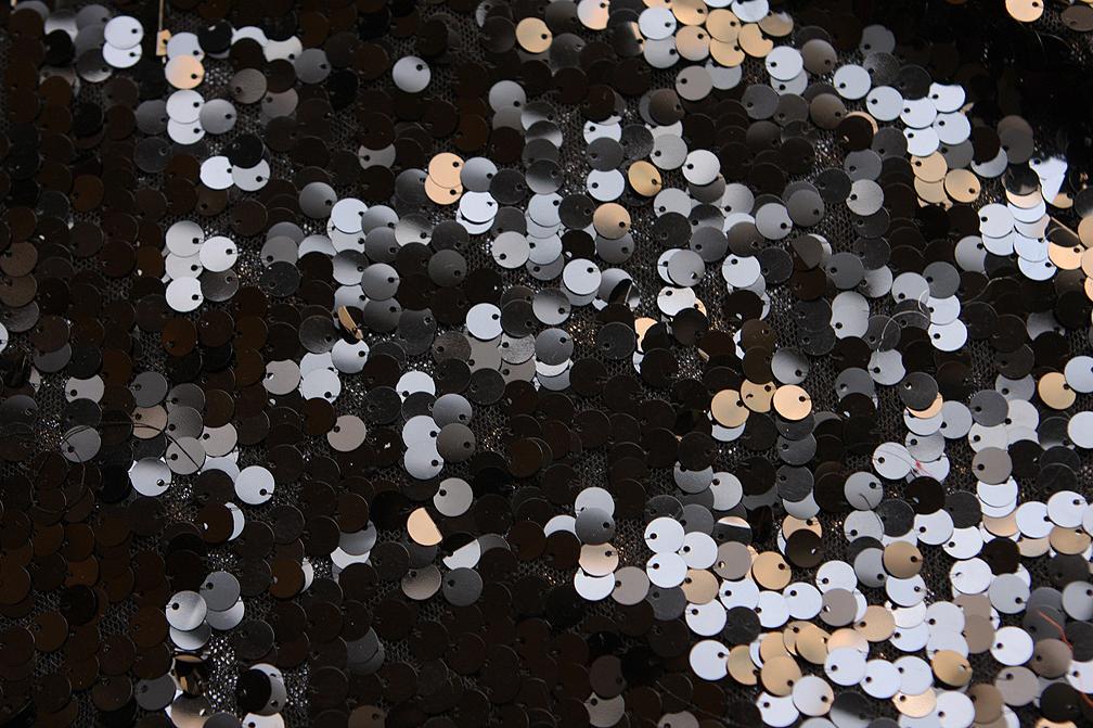 Baby Paillettes on Tulle0