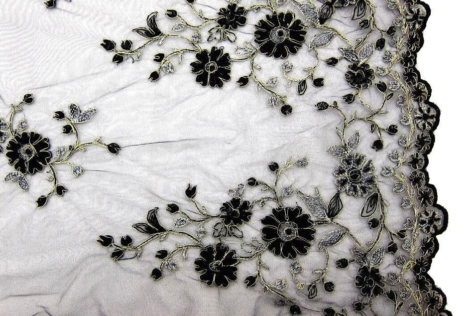 Hand-Beaded Embroidered Illusion0