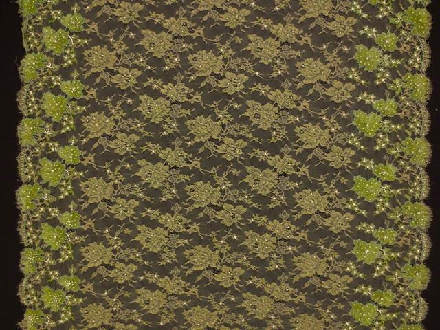 Beaded Metallic Chantilly Lace3