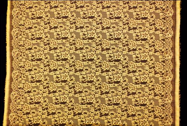 Metallic Chantilly Lace3