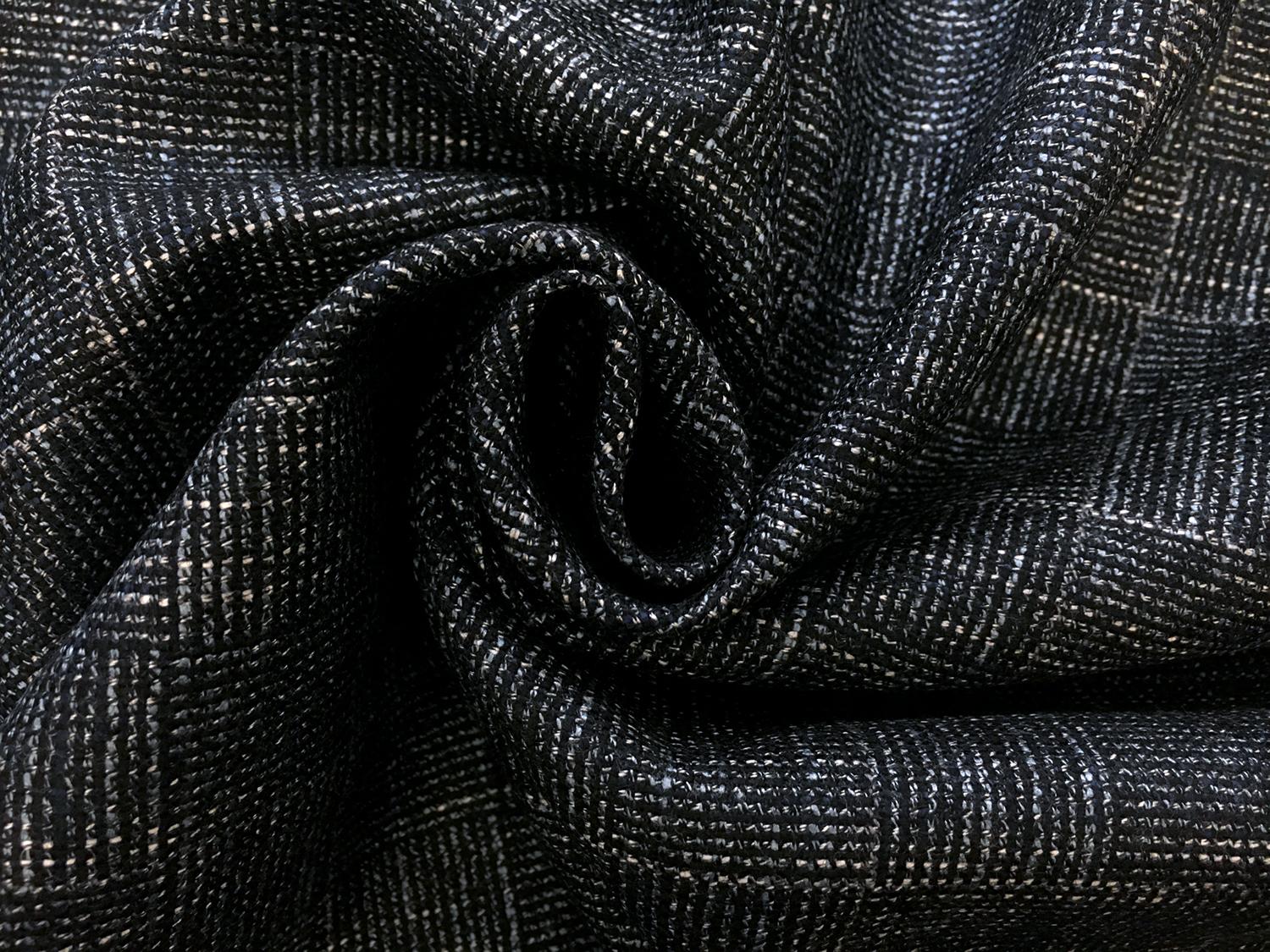 Italian Virgin Wool Bamboo Plaid Suiting1