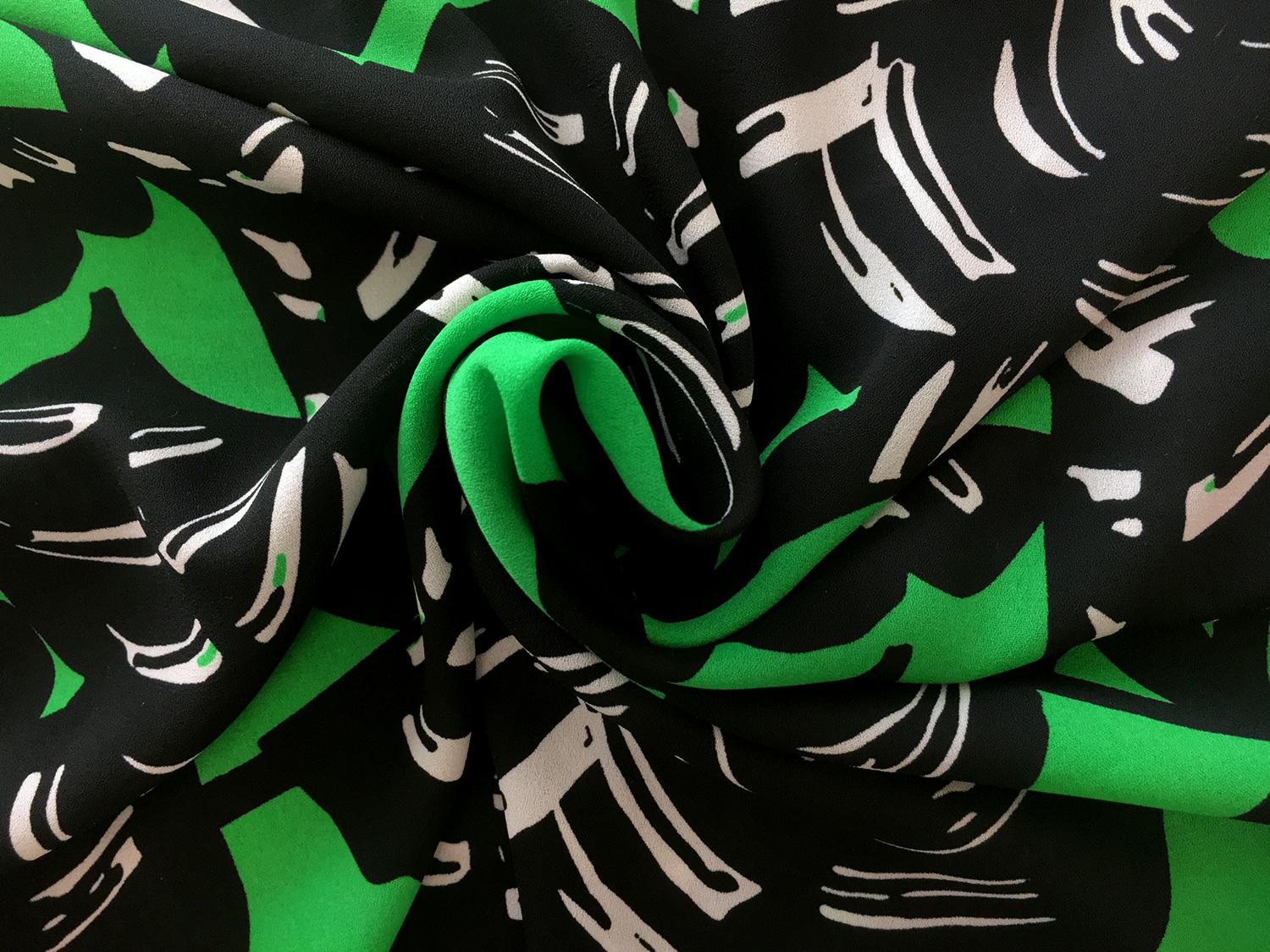 Poly Double Georgette Leaves Print1