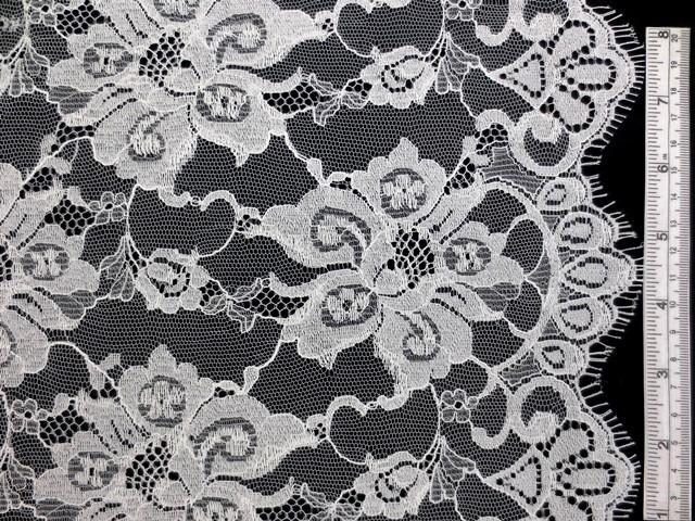 CHANTILLY LACE - WHITE