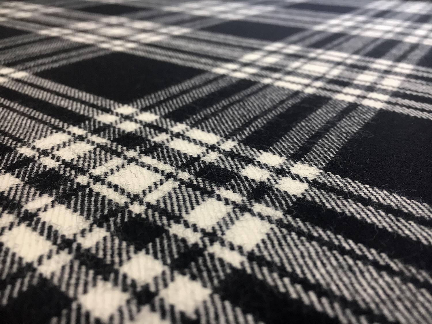 Italian Virgin Wool Black and White Tartan Plaid3