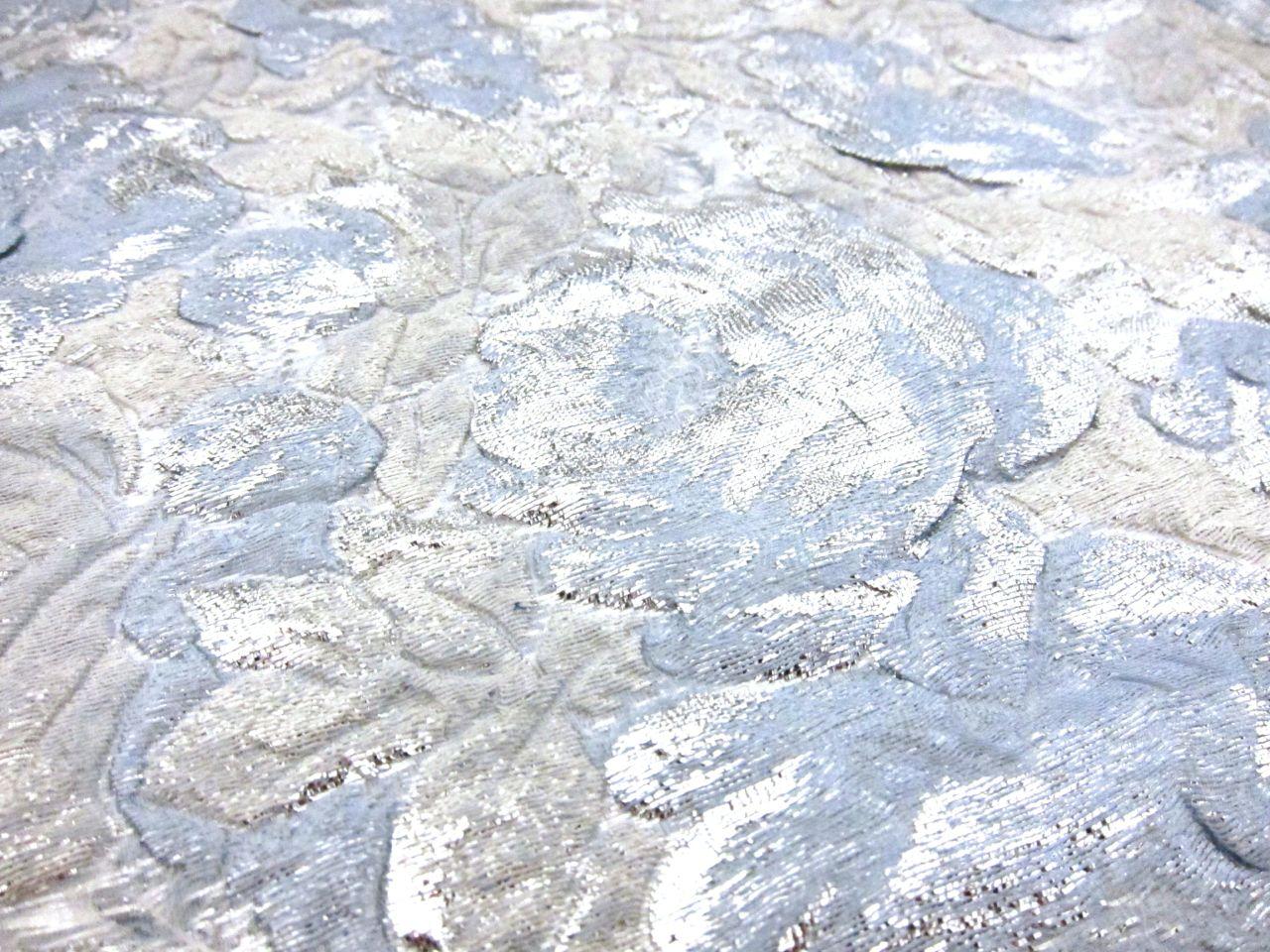 Silk Blend Metallic Cloqué2