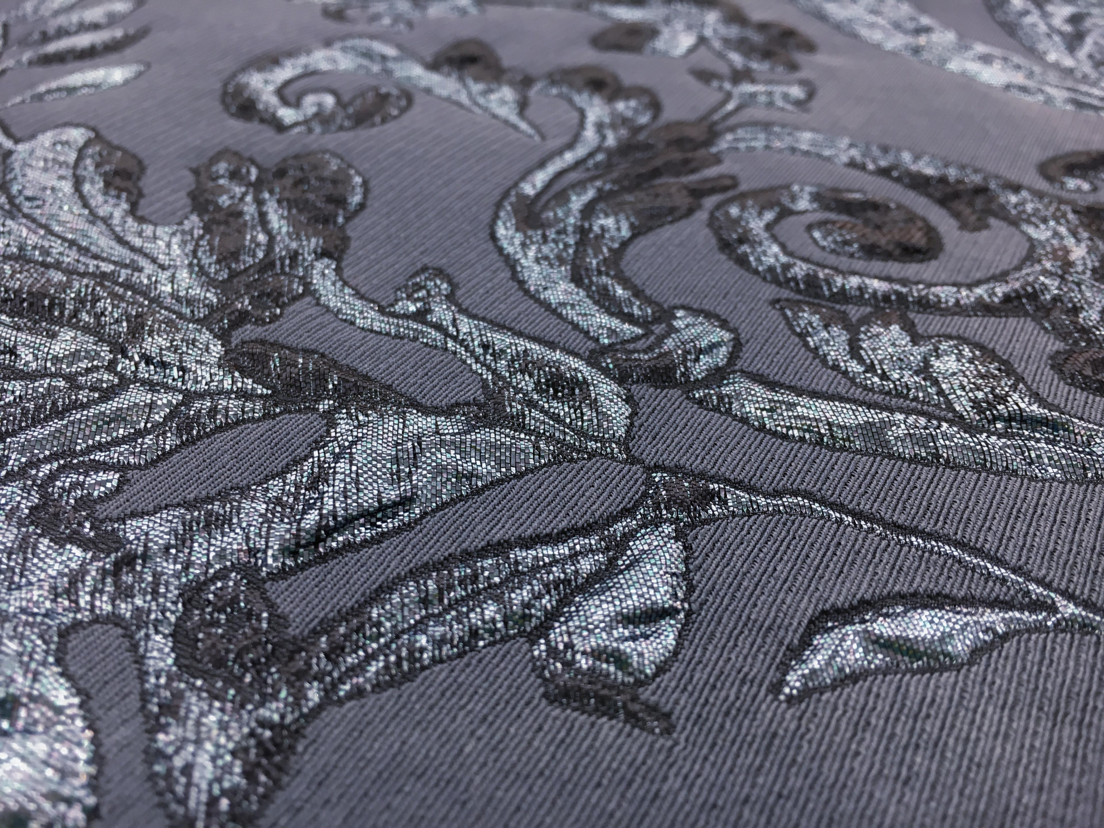 Floral and Paisley Pattern Silk Blend Metallic Cloqué Brocade2