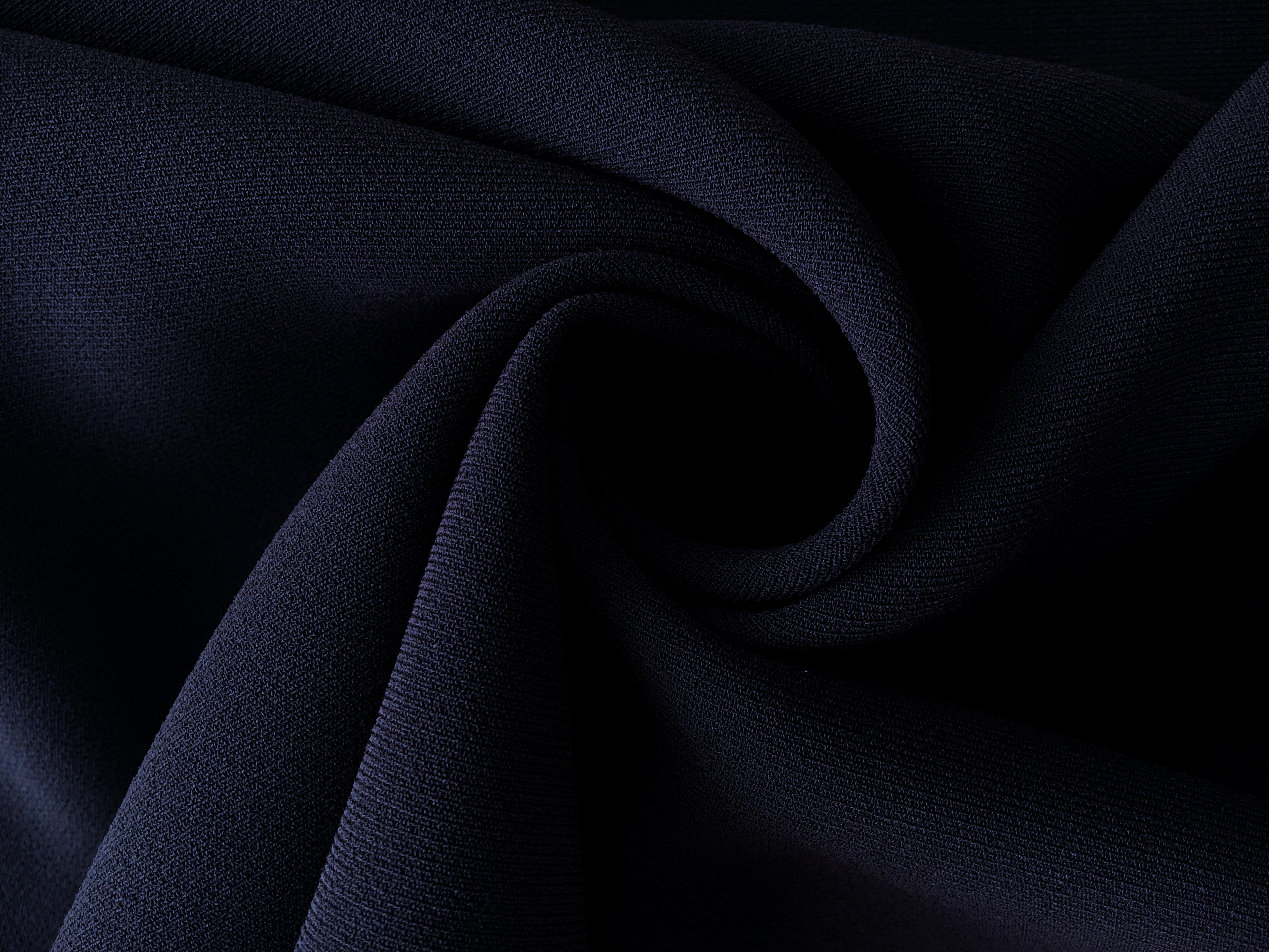 Sponge Crepe in Navy0