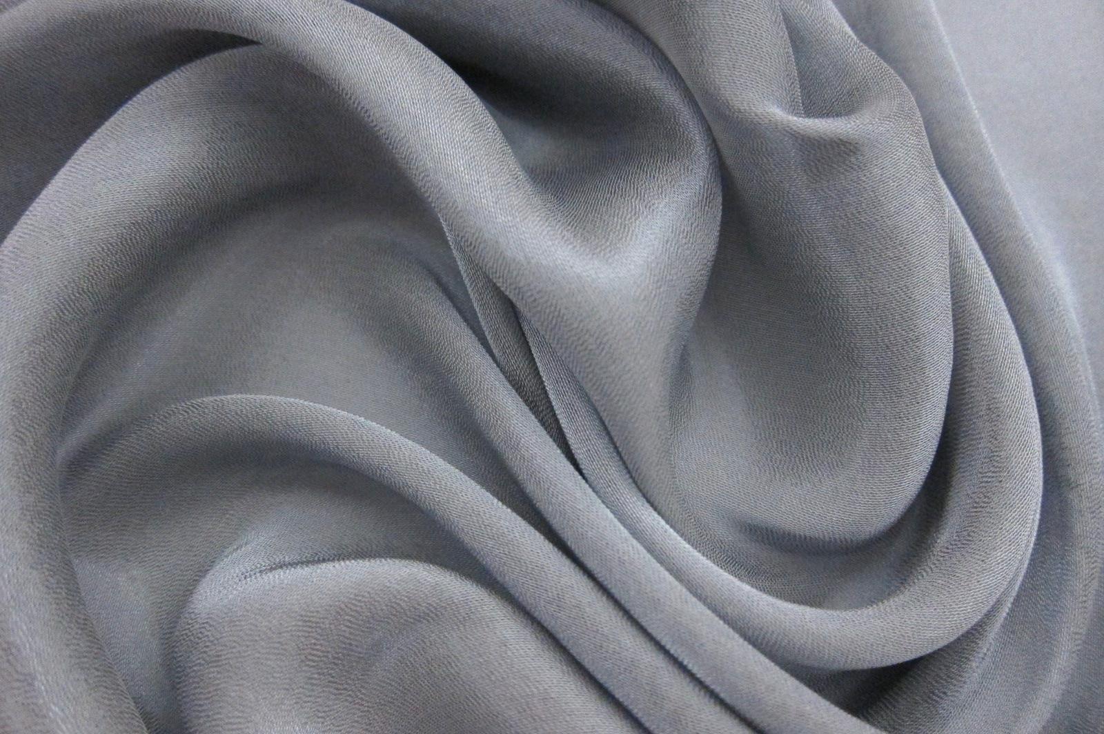 Silk Blend Liquid Lamé0