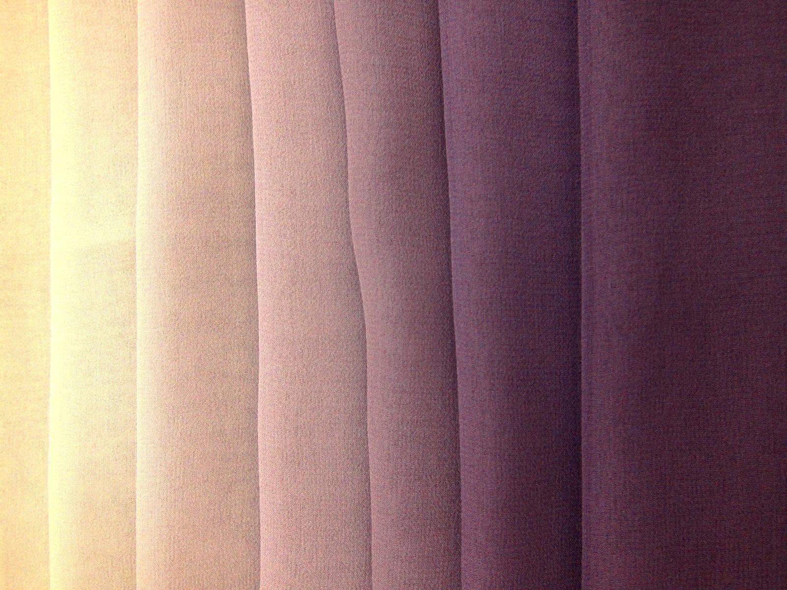 Silk Ombré Chiffon in Grape I0