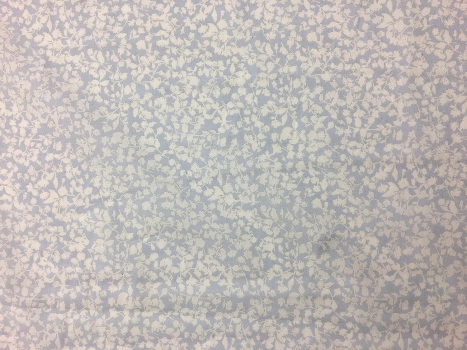 Cotton Broadcloth Print with Flowers0