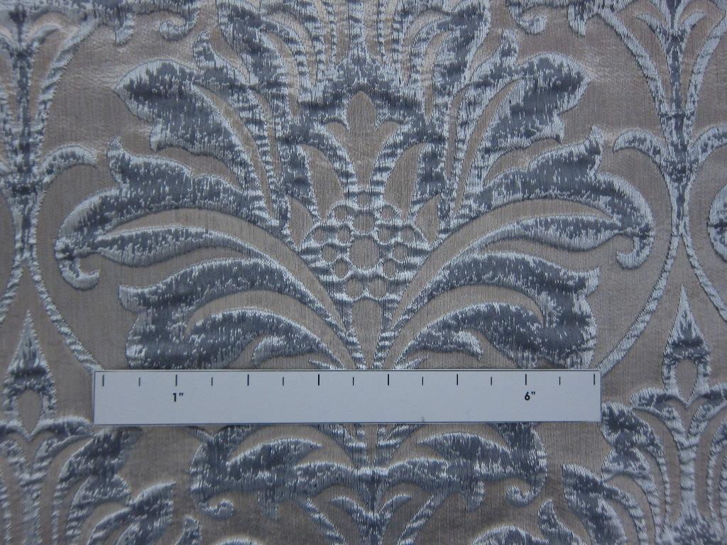 Poly Metallic Cloque1