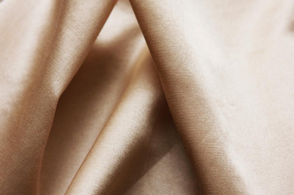 Silk and Cotton Sateen in Champagne0
