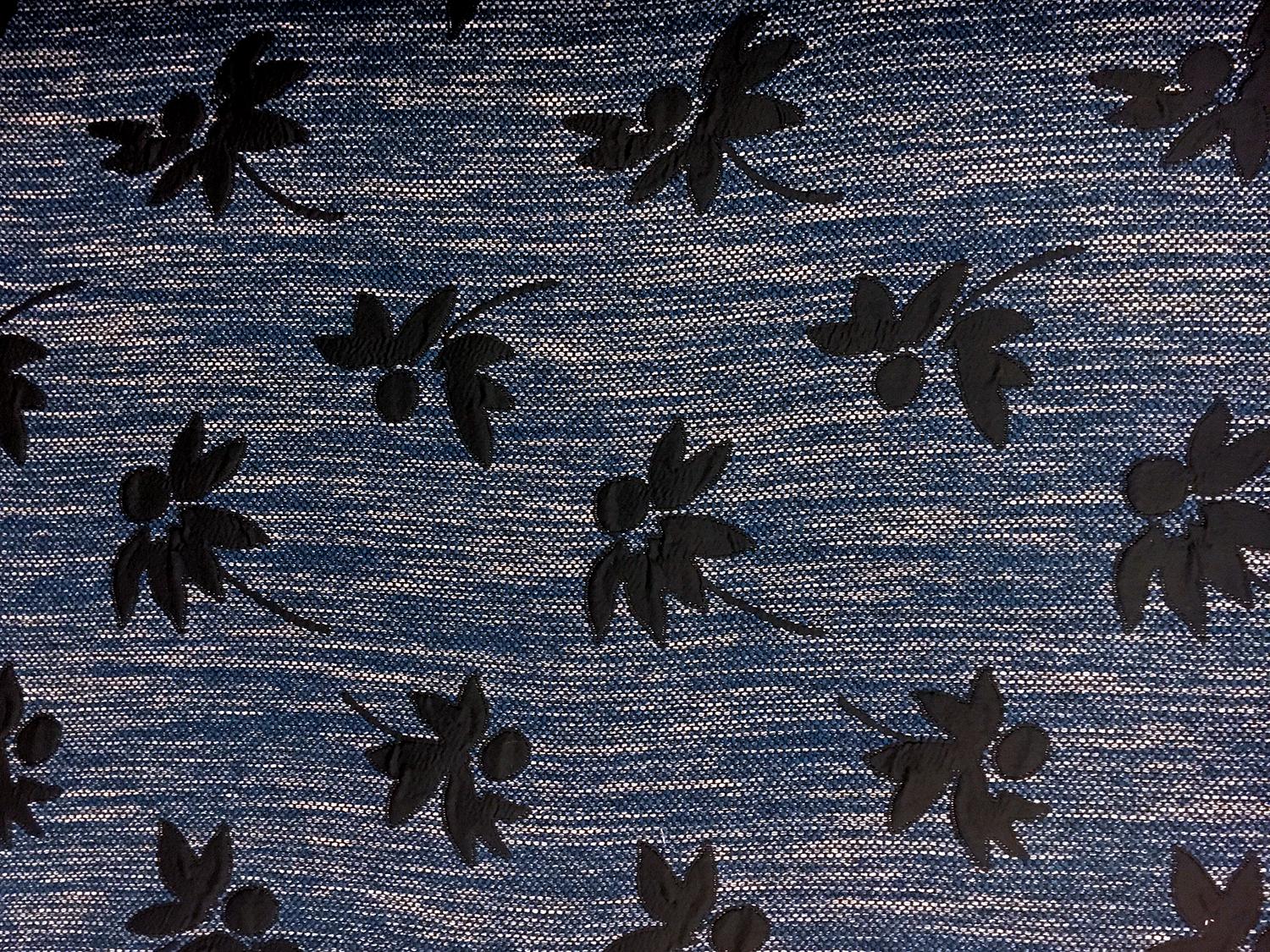 Cotton Blend Tweed Brocade with Large Flowers0