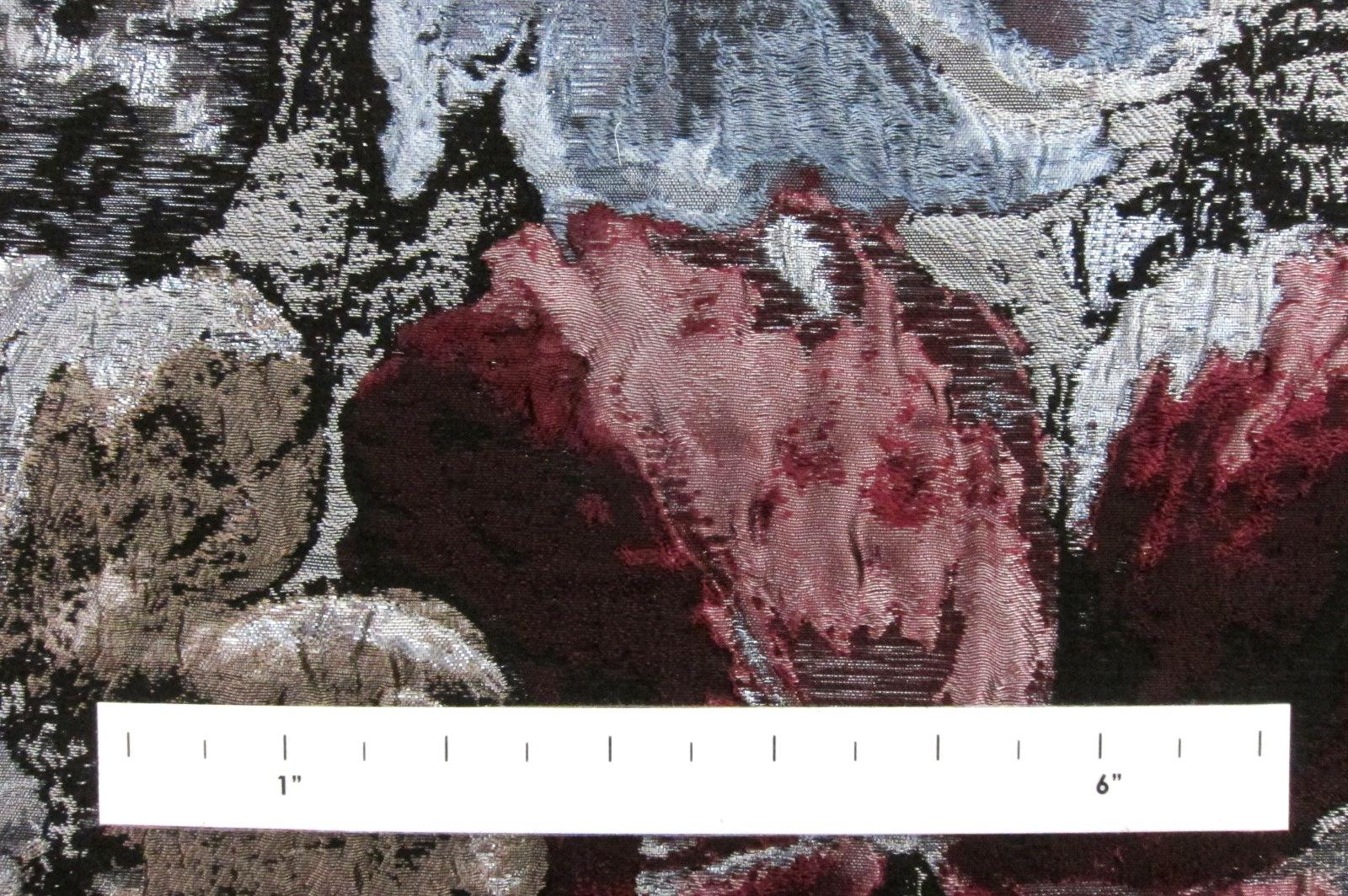 Silk Blend Metallic Cloqué1