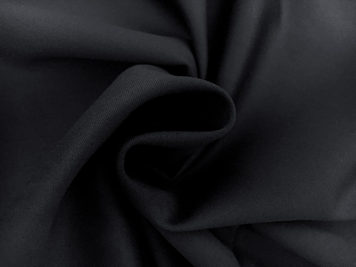 Poly Wool Stretch Gabardine in Midnight Navy1