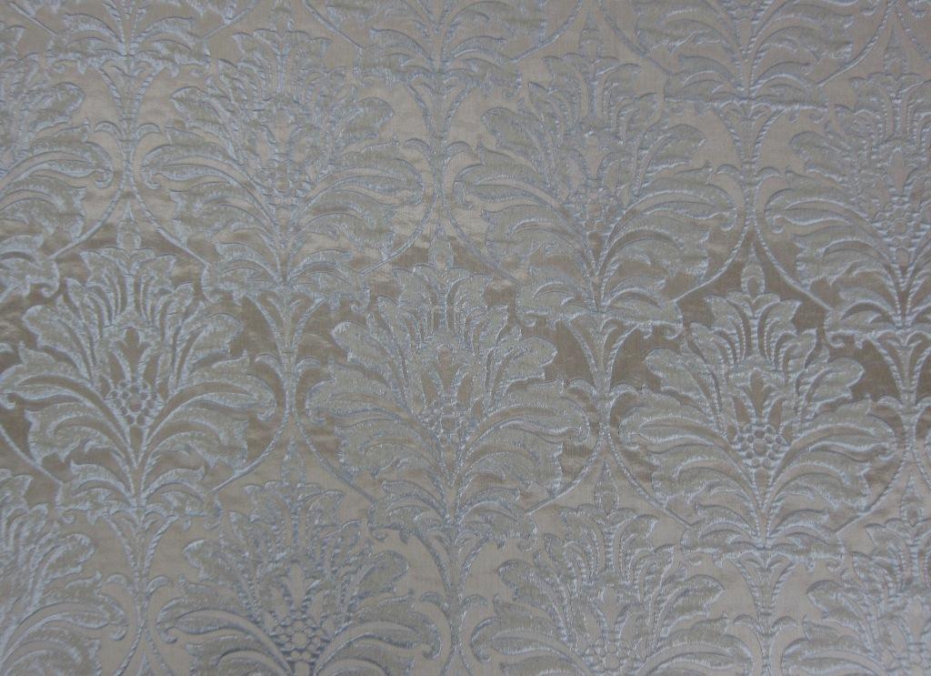 Poly Metallic Cloque0