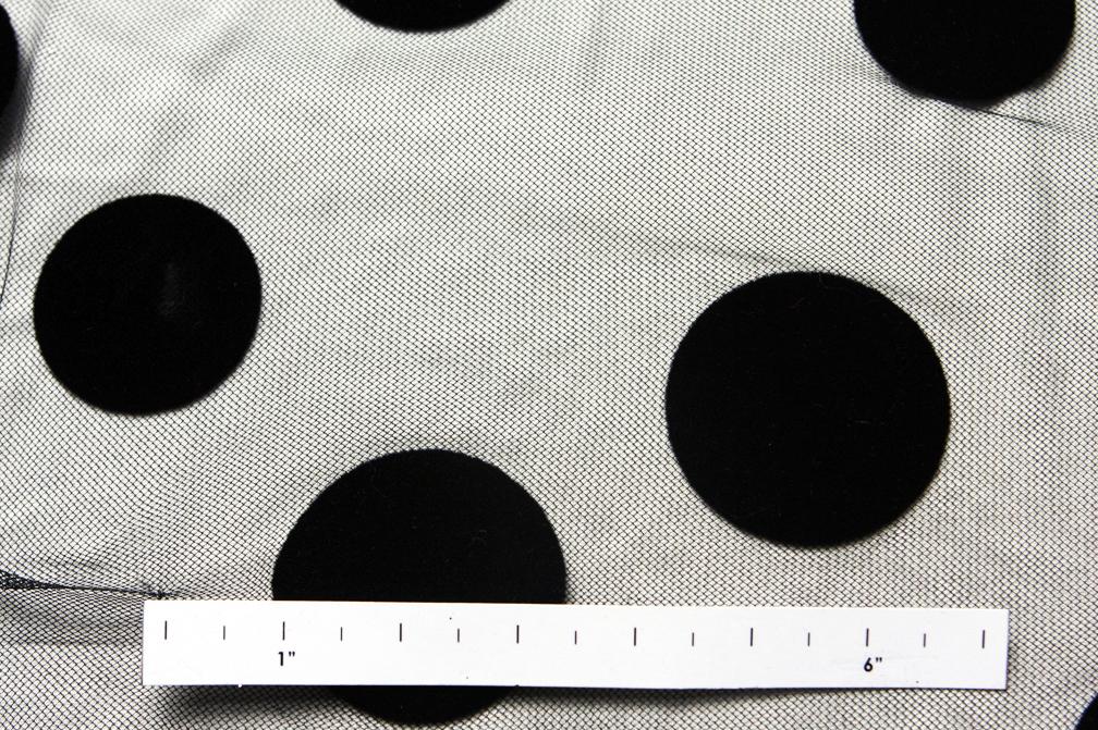 Flocked Dots on Illusion1