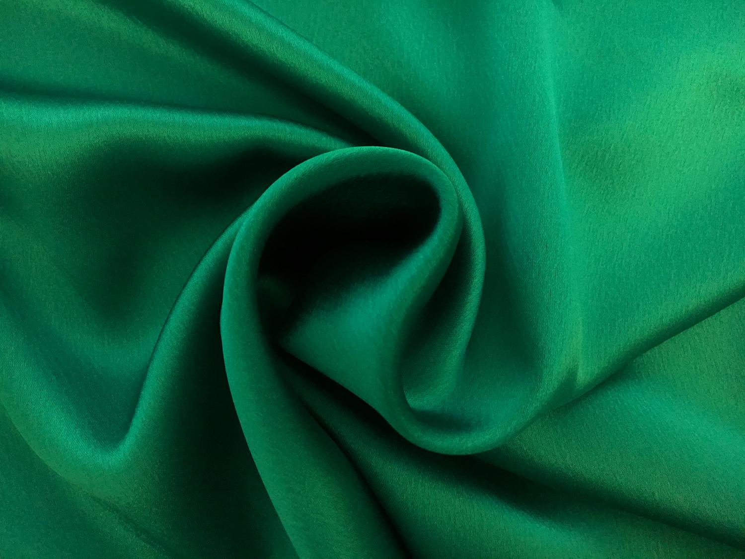 Triacetate Blend Crepe Back Satin in Emerald0