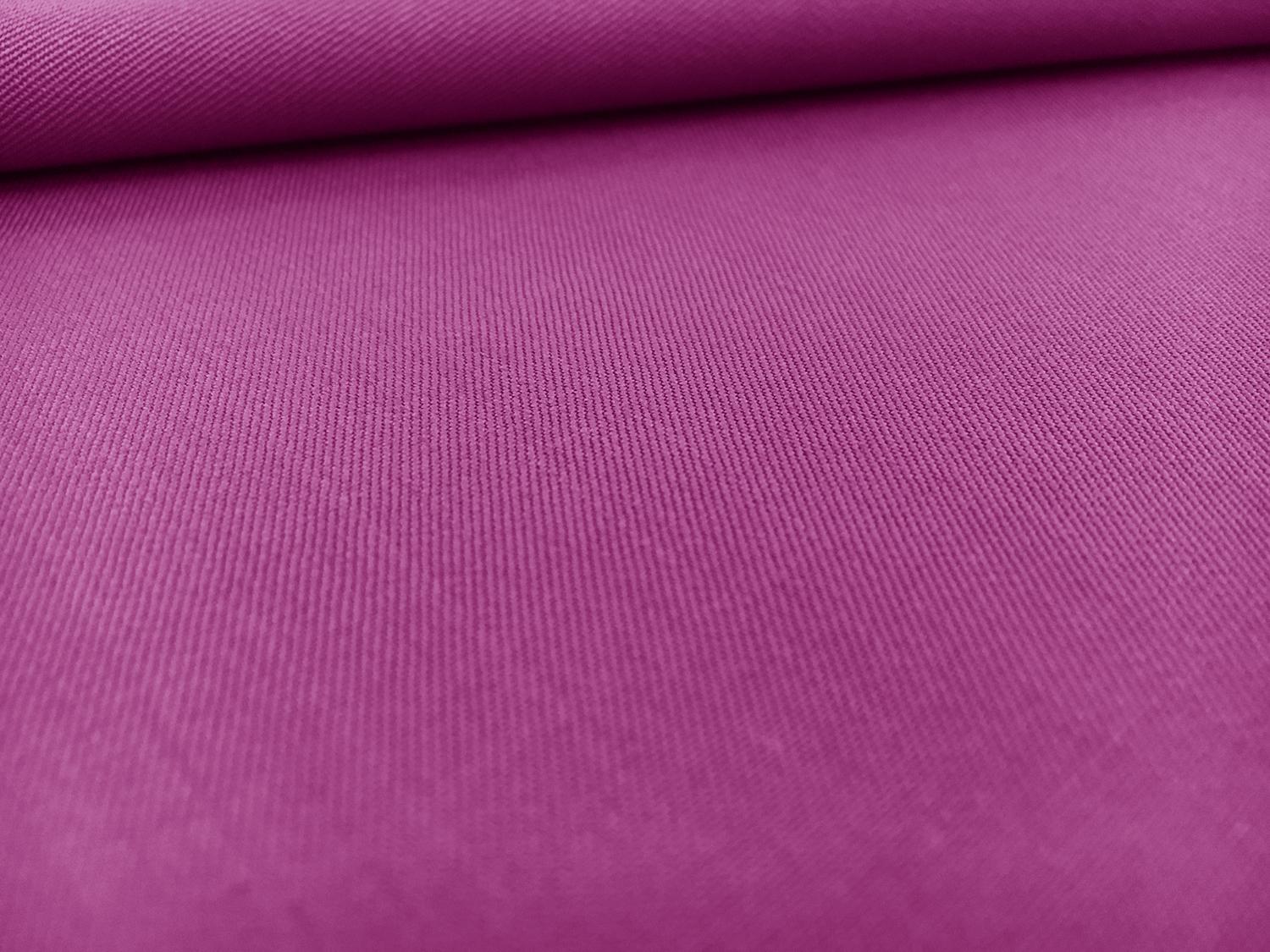 Merino Wool Super 130s in Magenta