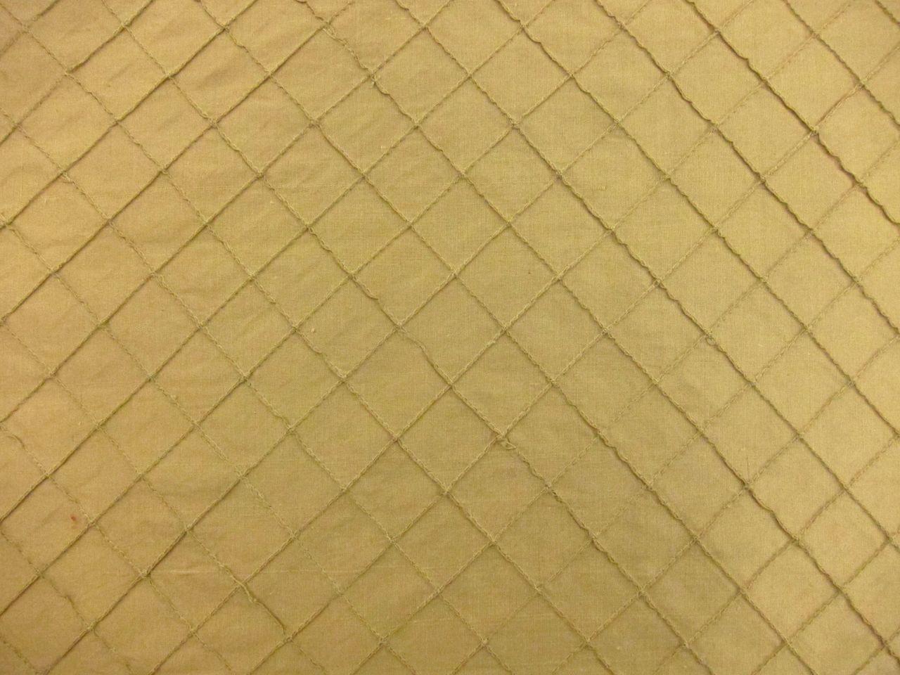 Tucked Silk Shantung0