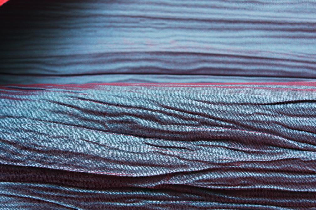Crinkled Iridescent Rhodia Satin1