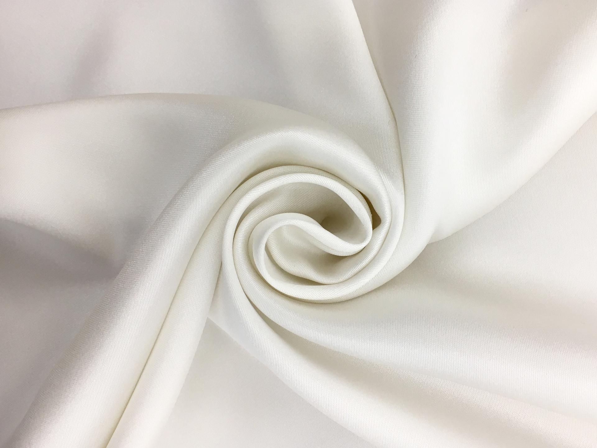 Italian Doubleface Silk Charmeuse in Silk White0