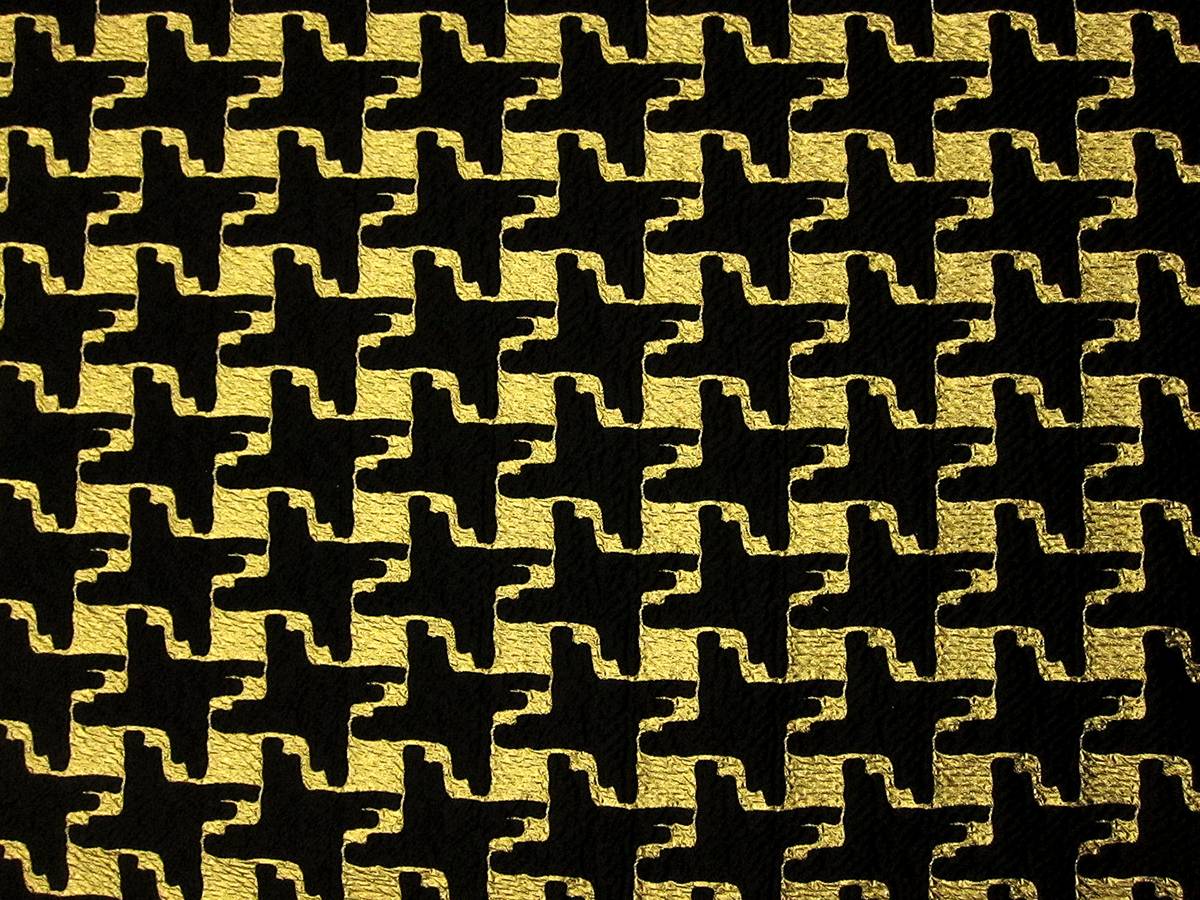 Houndstooth Lamé Cloqué0