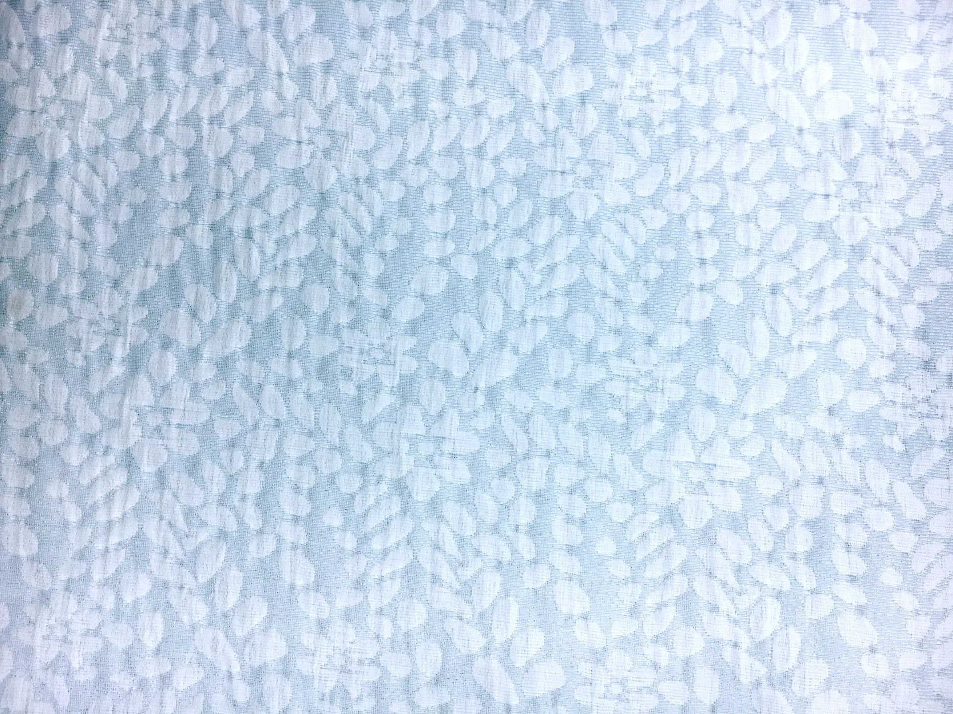 Metallic Brocade with Small Leaves0