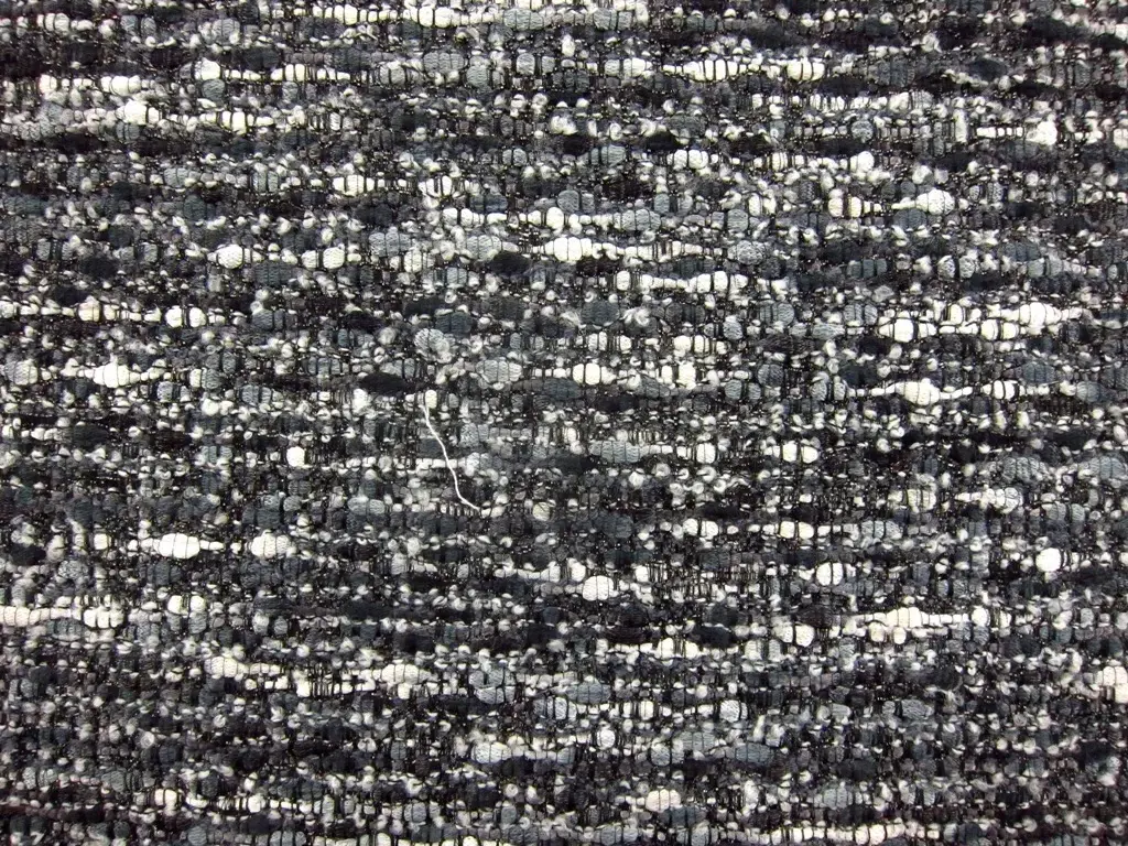 Virgin Wool Blend Tweed0