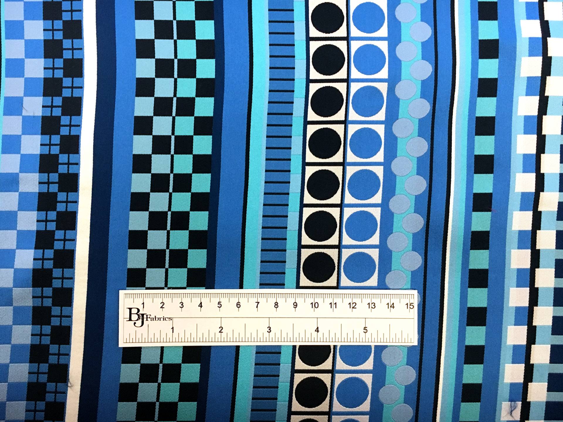 Colorful Geometric Doubleface Jacquard Twill1