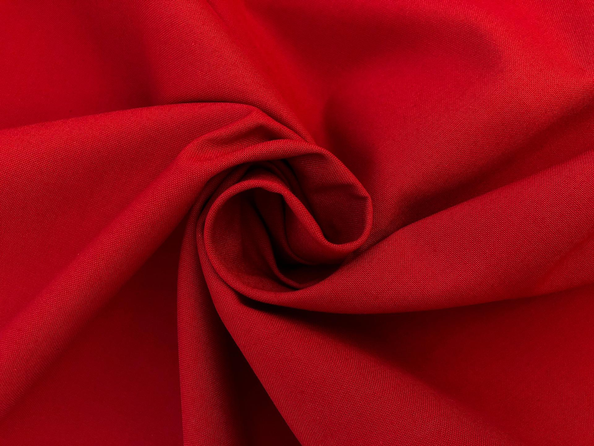 Extra Wide Kona Cotton in Rich Red1