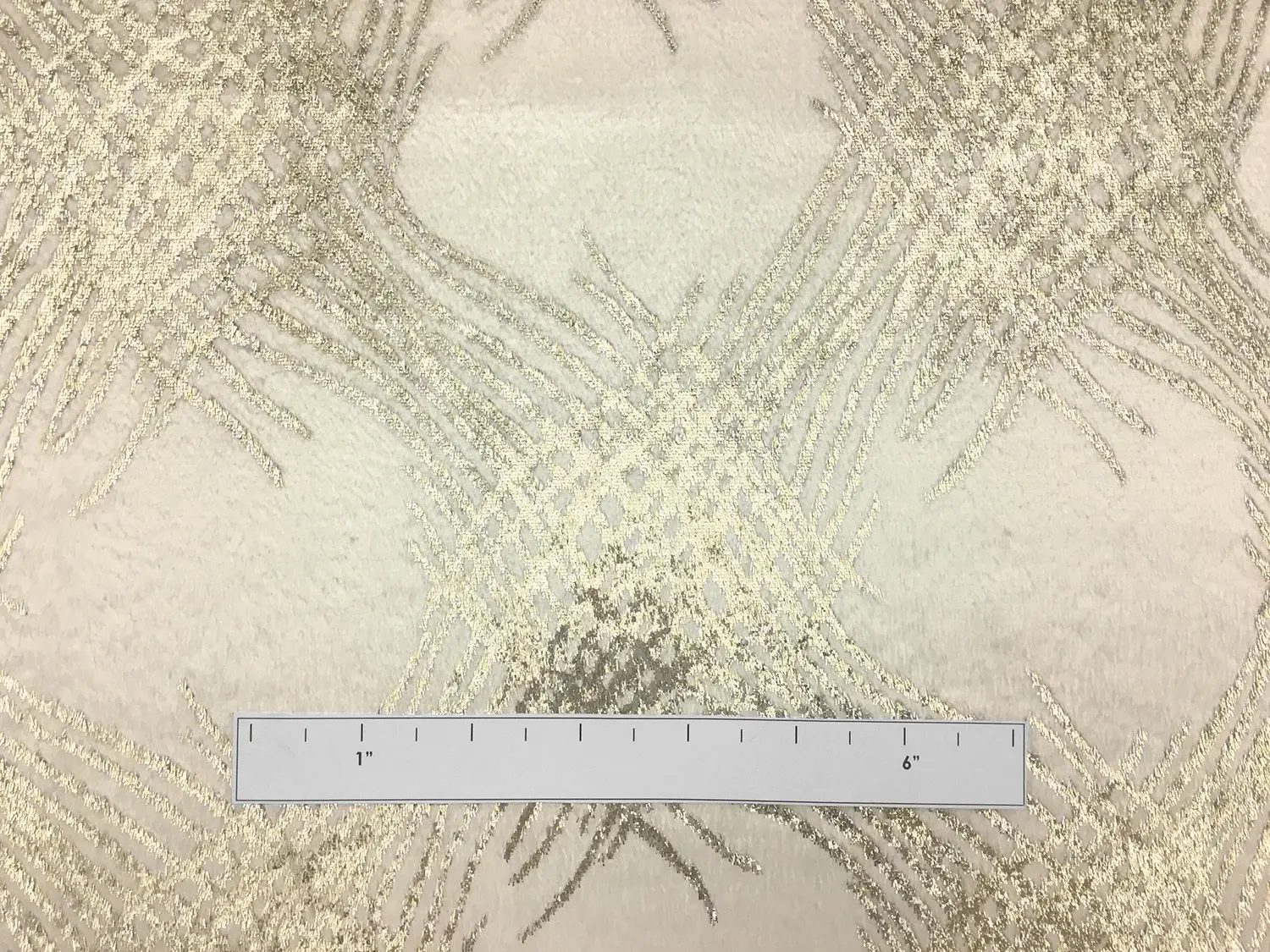 Silk Lurex Panne Velvet with Abstract Motif in White and Gold1