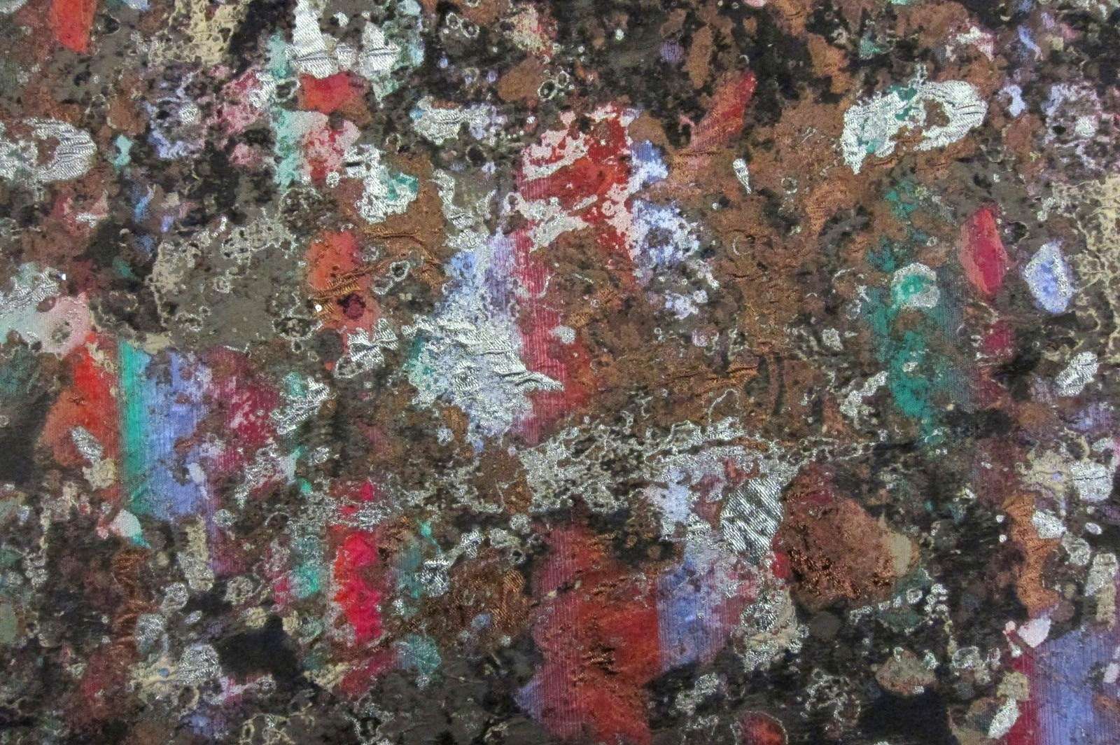 Fused Silk Blend Metallic Cloqué0