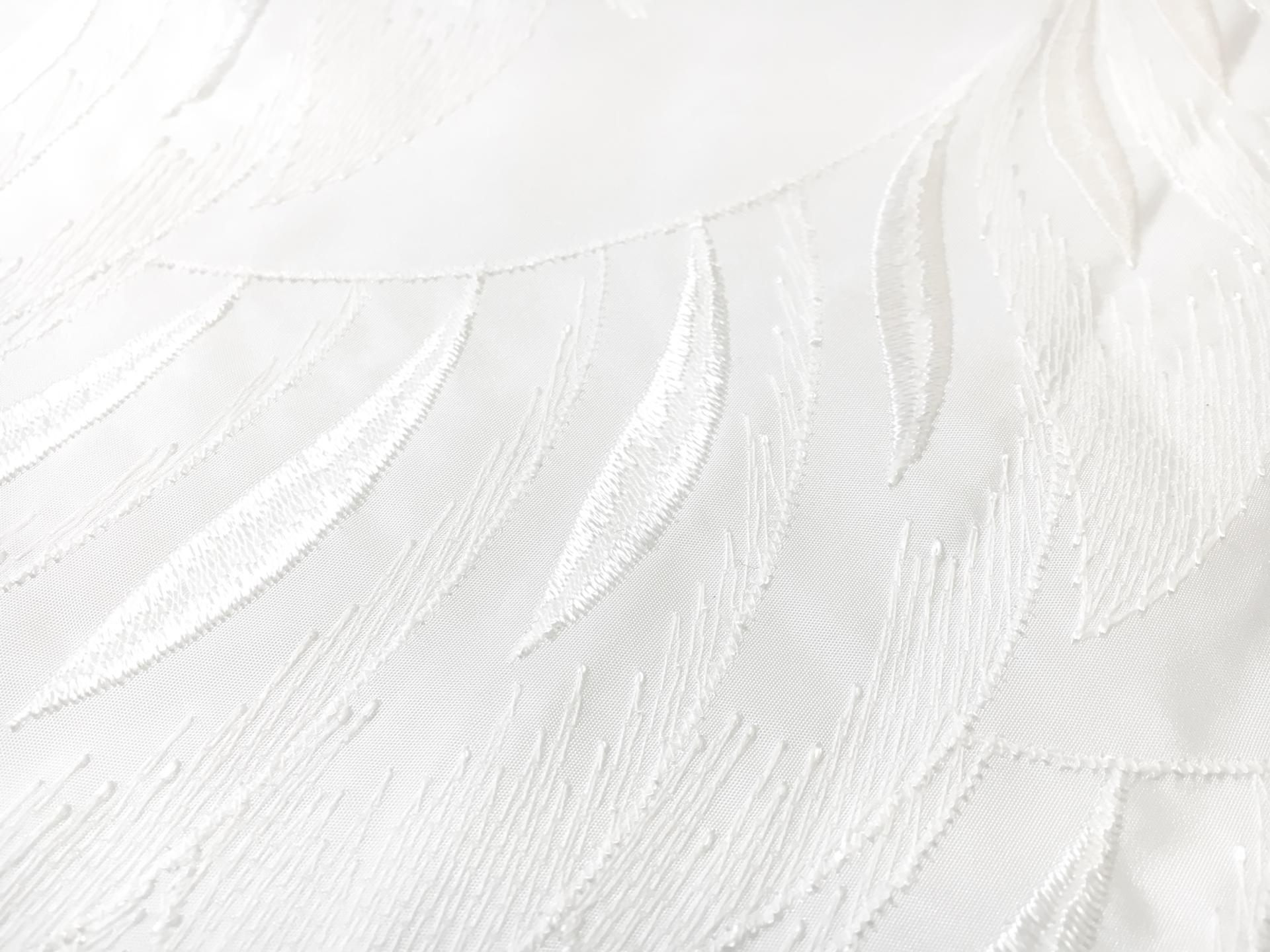 Bridal Polyester Taffeta with Embroidered Feathers Degradé2