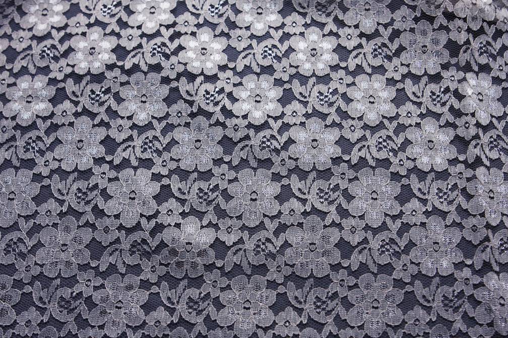 Chantilly Lace0