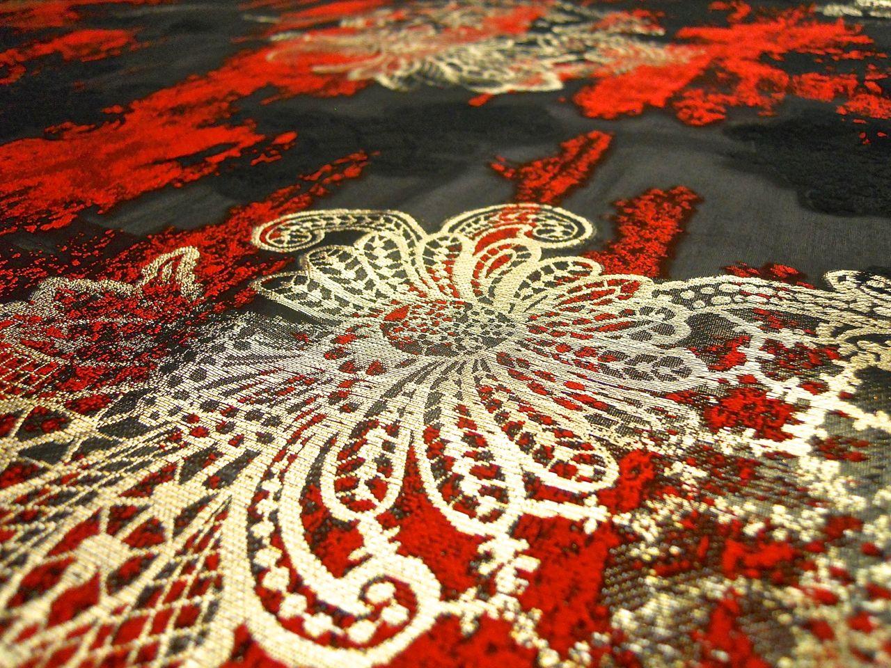 Silk Blend Metallic Fil Coupé Organza2